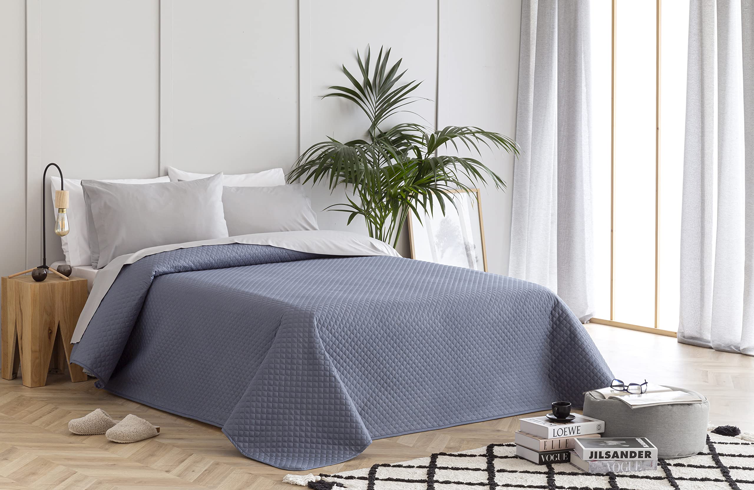 Todocama Fine Boutique Bedspread with Diamond Design, for Spring, Summer, Autumn and Winter, 100% Extra Soft Microfibre, Multi-Purpose Bed Cover, 80/90-180 x 260 cm, Greyish Blue