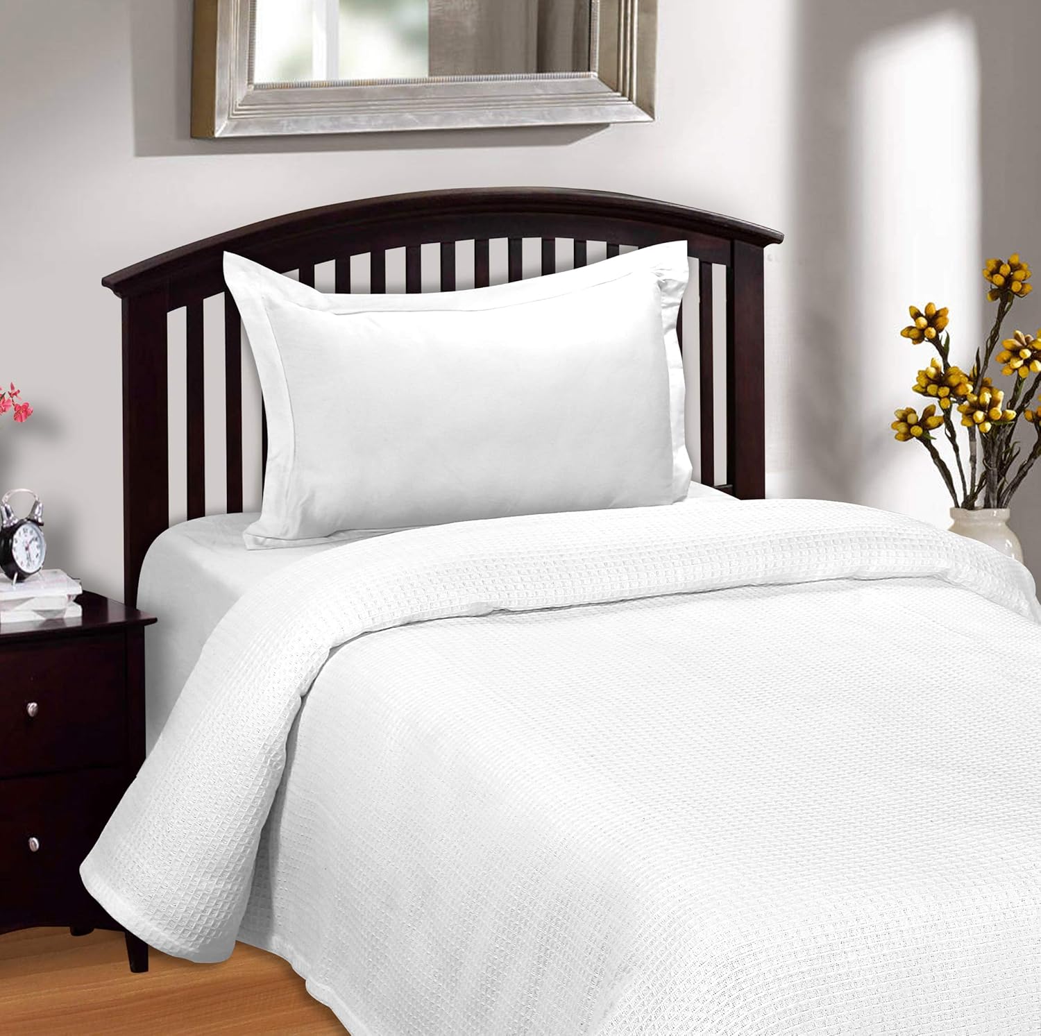 Cotton Clinic 100% Cotton Bed Blanket, Bed Blanket Twin Size, Cotton Thermal Blankets Twin Size, Perfect for Layering Any Bed for All Season, Soft and Breathable White Blanket: Kitchen & Dining