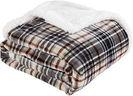 Amazon Com Touchat Sherpa Plaid Throw Blanket Fuzzy Fluffy Cozy Soft Blanket Fleece Flannel Plush Twin Size Microfiber Blanket For Couch Bed Sofa 60 X 70 Plaid Brown Kitchen Dining