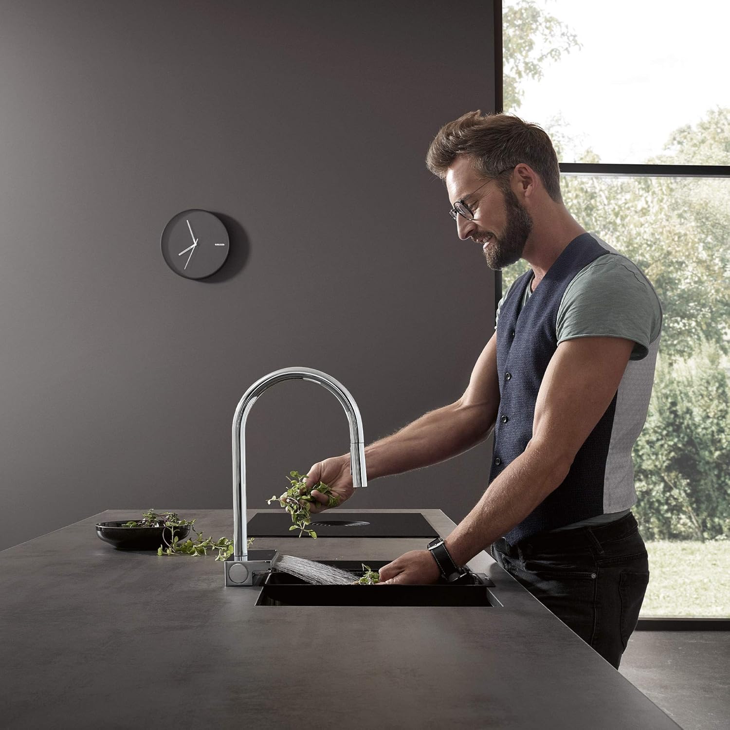 Hansgrohe Aquno Select M81 Single Lever Kitchen Mixer 170 With Pull-Out Spray And Sbox, 3 Spray Modes, Chrome, 73831000 - Image 3