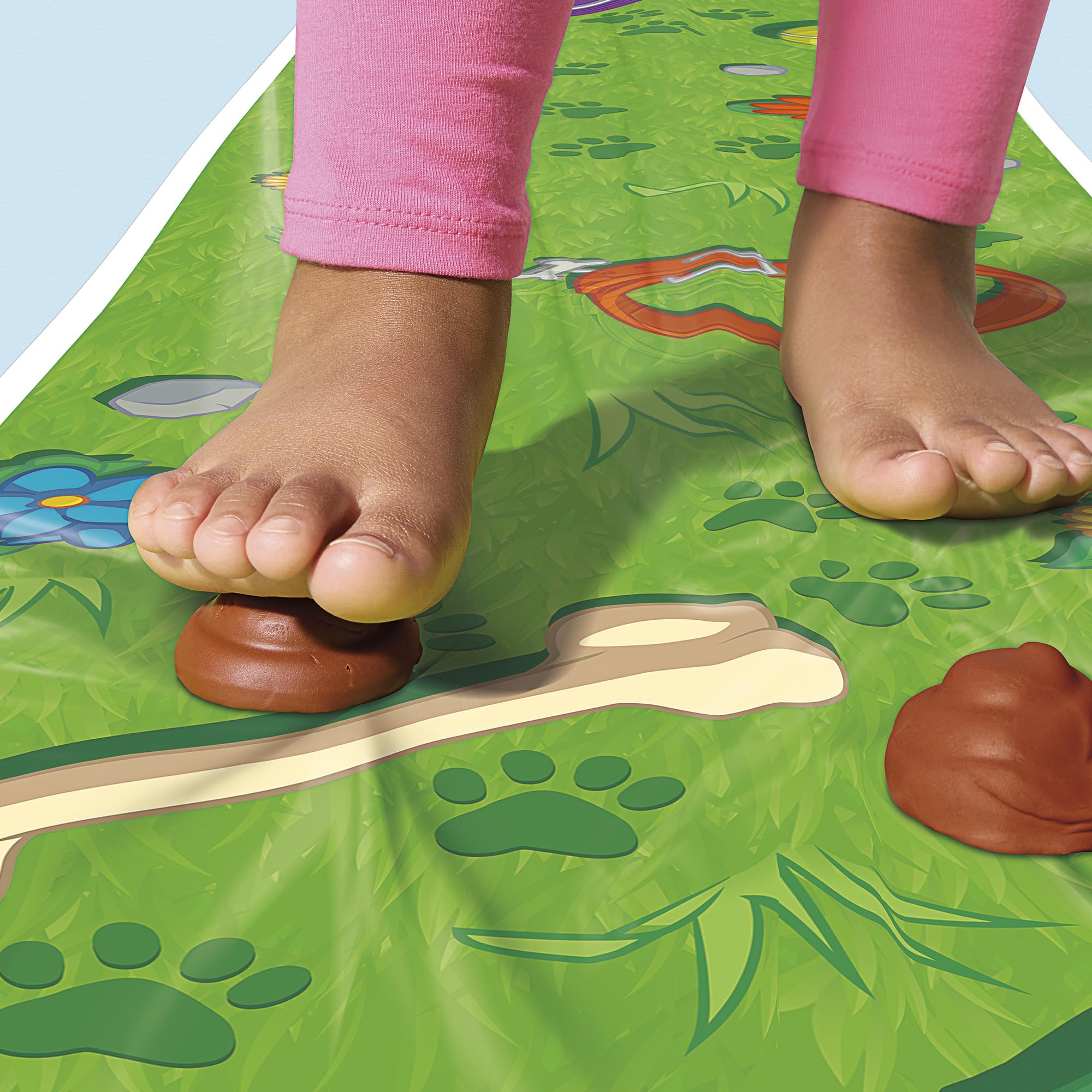 Hasbro Gaming Don't Step in It! Preschool Game I Blindfolded, Poop Party Game | Spinner with 8 Fun Animal Moves | Ages 4+| 1+ Players I Funny Kids Board Games