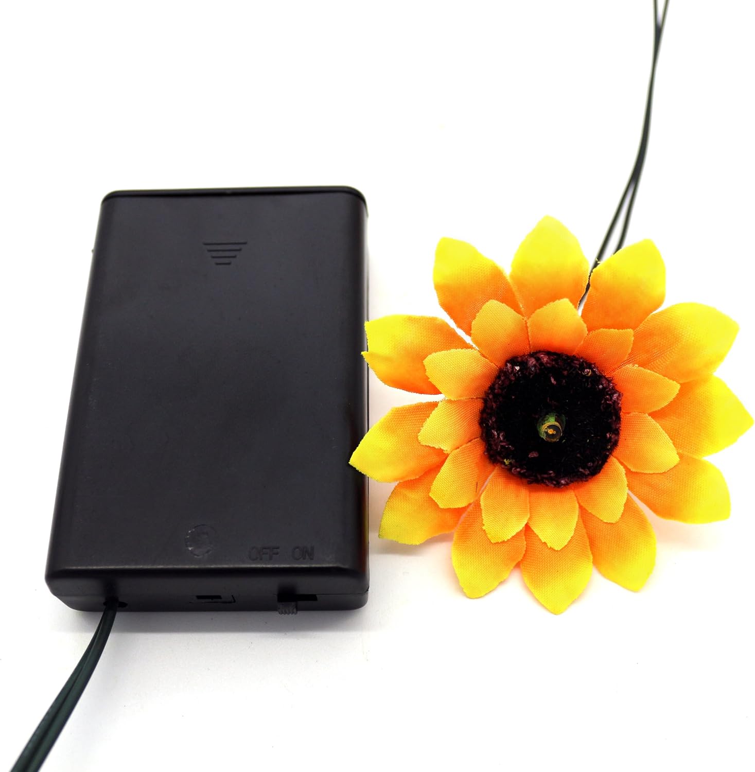 CVHOMEDECO. Sunflower String Lights Artificial Silk Flowers Battery Powered Fairy Starry Lights for Wedding Birthday Party and Holiday Seasonal Décor - Image 4