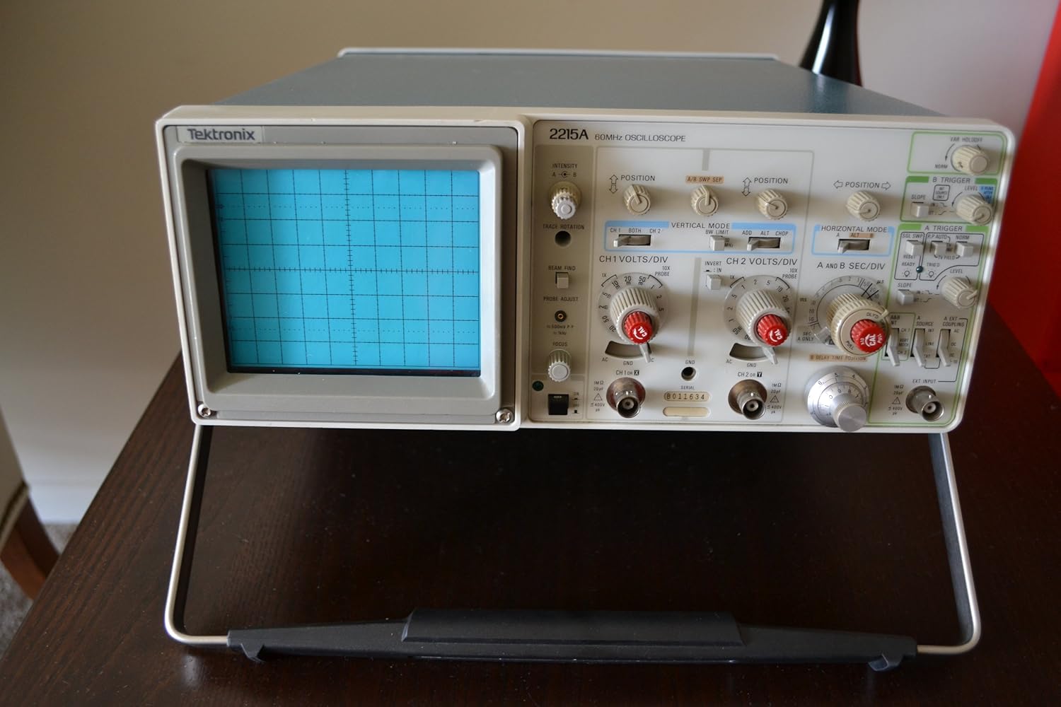 Tektronix 2215A 60MHz Oscilloscope Science Lab Oscilloscopes Amazon