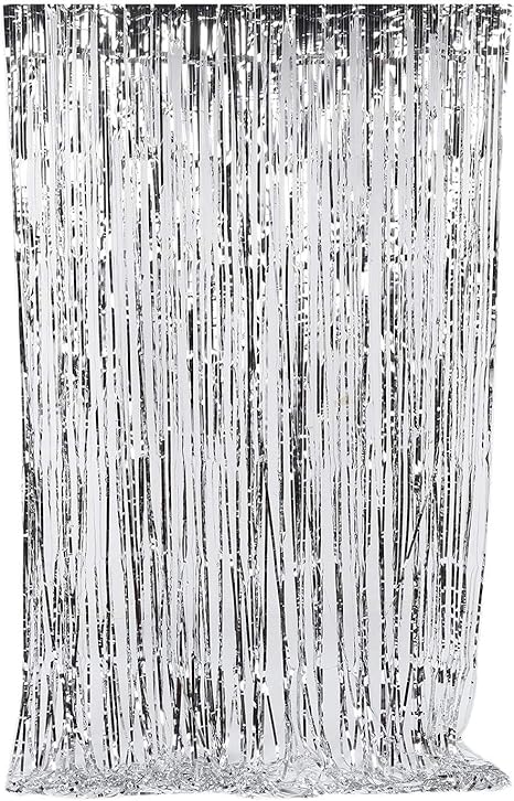 Amazon Co Jp Tiamu 2パックフォイルフリンジメタリックカーテン 見掛け倒しの背景 キラキラ箔レインカーテン誕生日パーティーの写真の 背景結婚式の装飾 シルバー ホーム キッチン