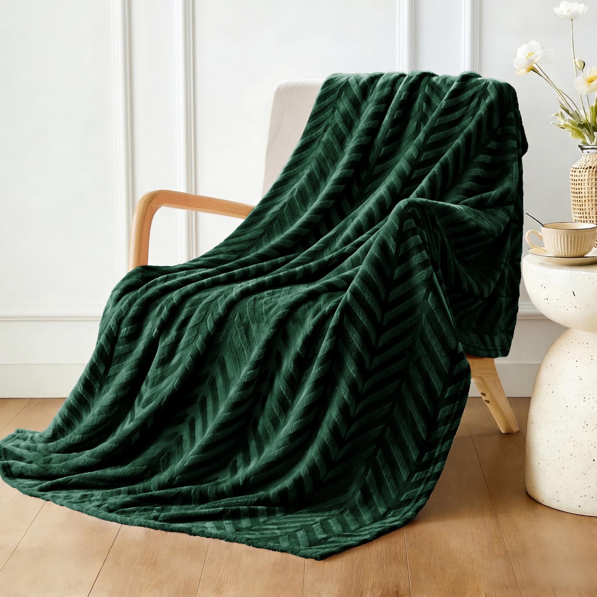 Whale Flotilla Flannel Fleece Throw Blanket for Couch Sofa Bed, Lightweight Breathable Soft Throws Plush Fluffy Chevron Design Decorative Blankets for All Season, 50x60 Inch, Emerald Green