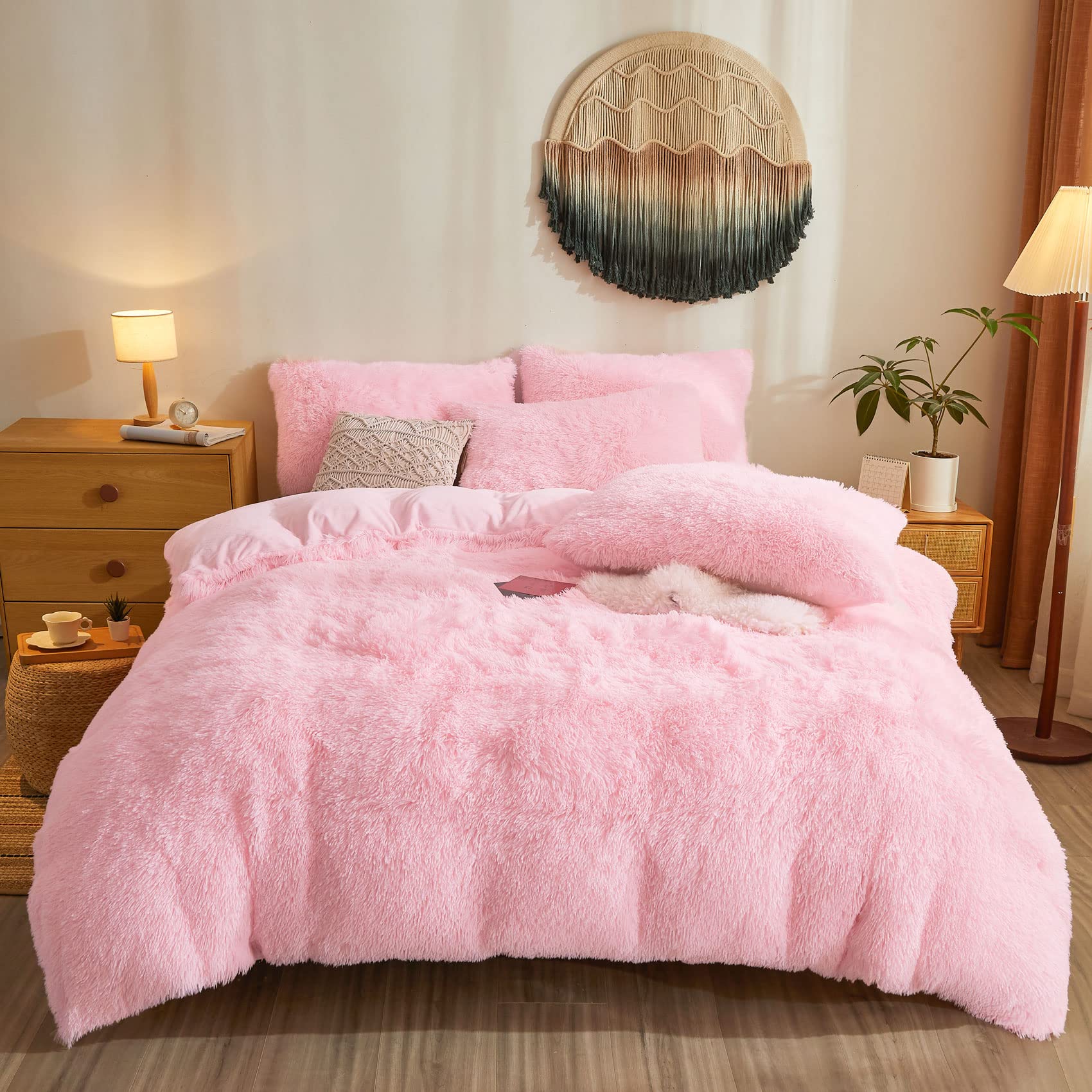 Photo 1 of Pink Fluffy Comforter Cover, Ultra Soft Faux Fur Duvet Cover Bedding Sets 3 Pieces with Pillow Cases, Fluffy Bed Set Zipper Closure (Pink, Queen)