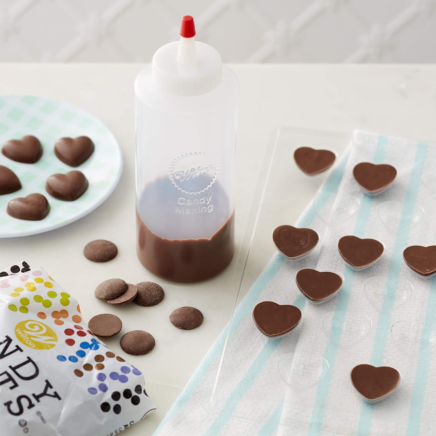 Wilton Regular Melting Decorating Squeeze Bottle: Candy Making Supplies: Kitchen & Dining
