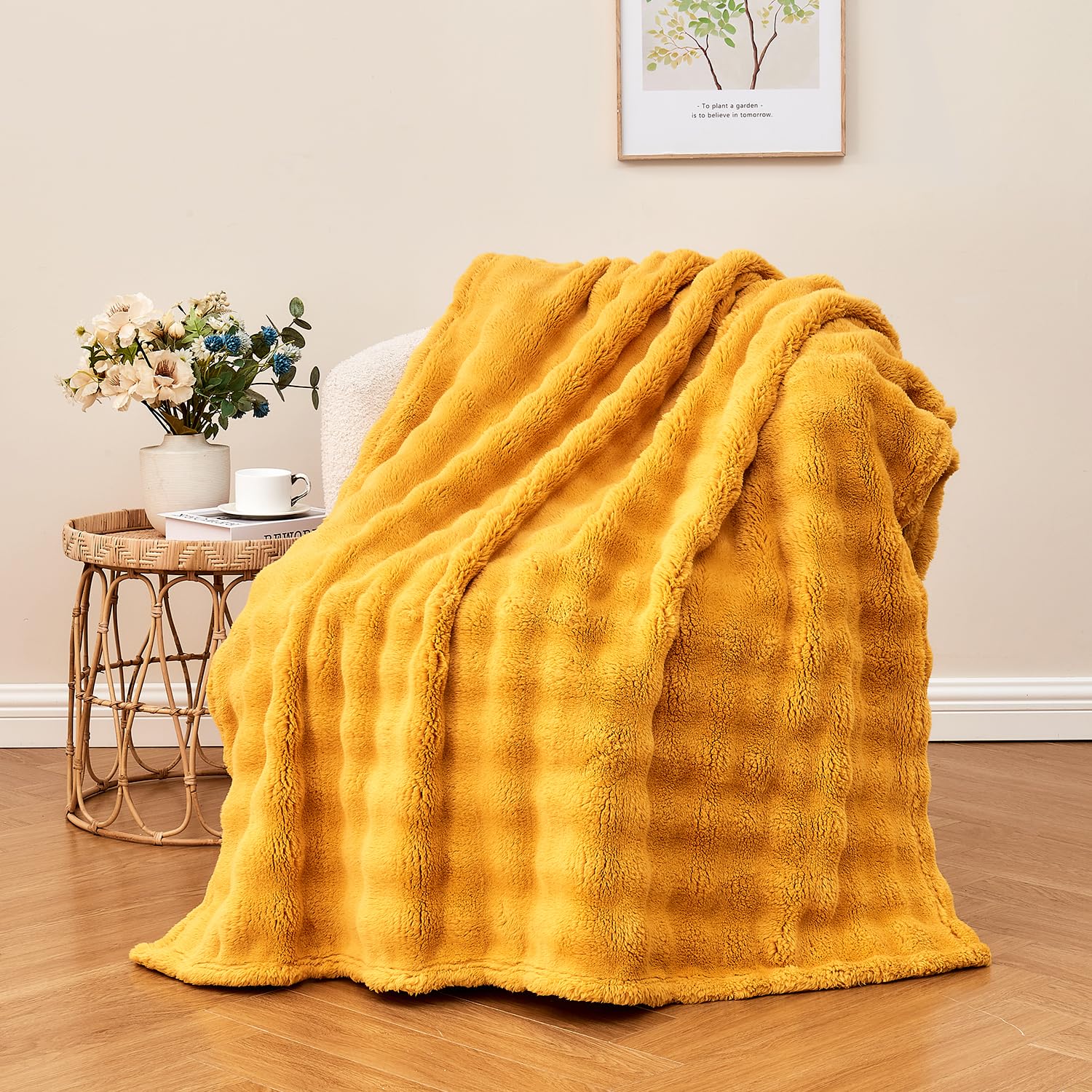 Wajade Fleece Throw Blanket Bubble Faux Fur Fluffy Bed Blanket Super Cosy Warm Large Blanket for Bed Sofa Car, Yellow 127x153CM — image 1
