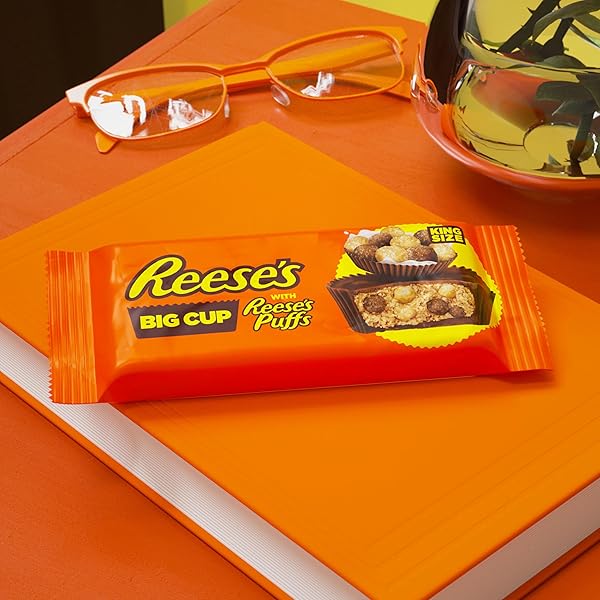 REESE’S BIG CUP WITH PUFFS CEREAL MILK CHOCOLATE KING SIZE PEANUT BUTTER CUPS, CANDY PACK, 2.4 OZ