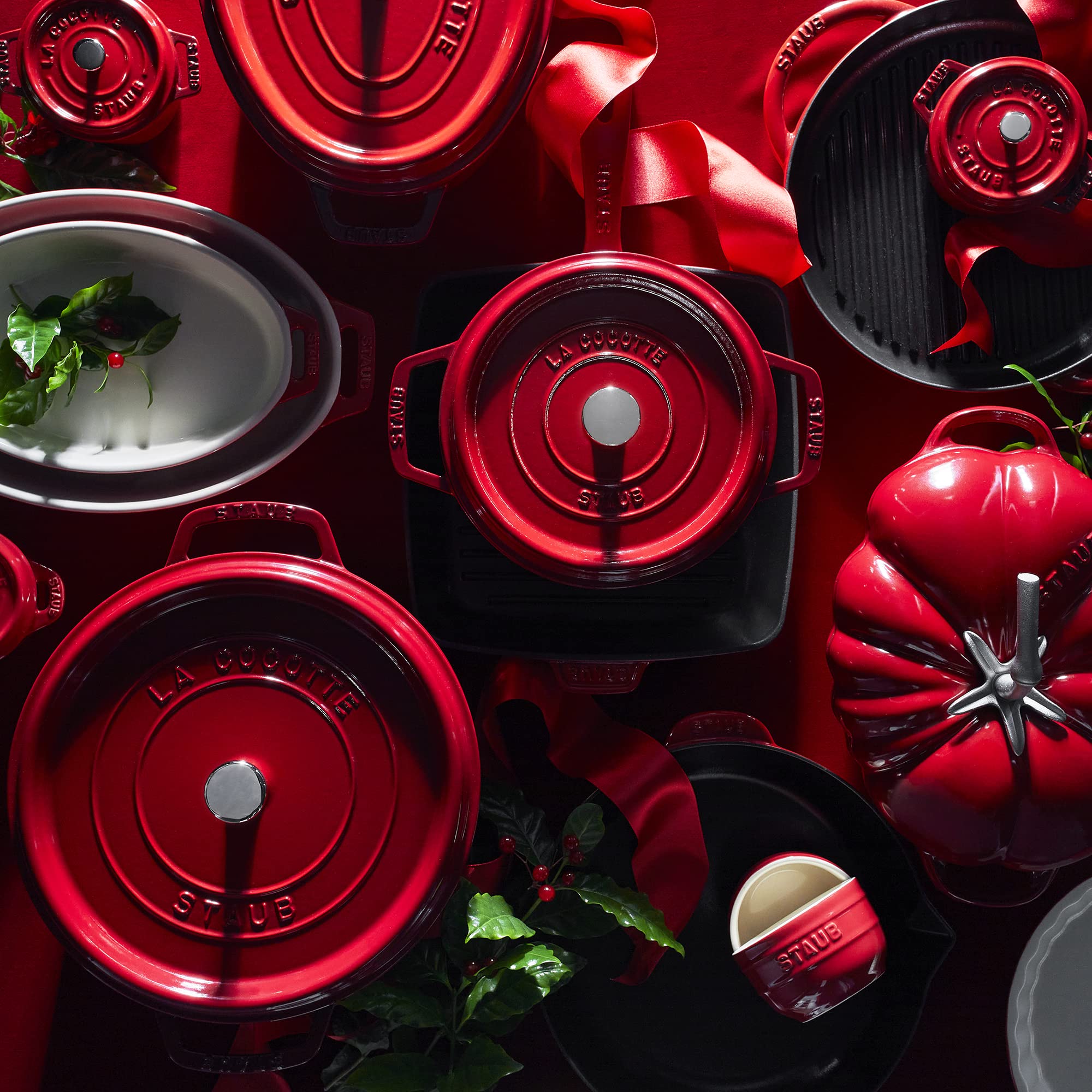 STAUB Ceramic Bakeware-Pie-Pans Dish, 9-inch, Cherry