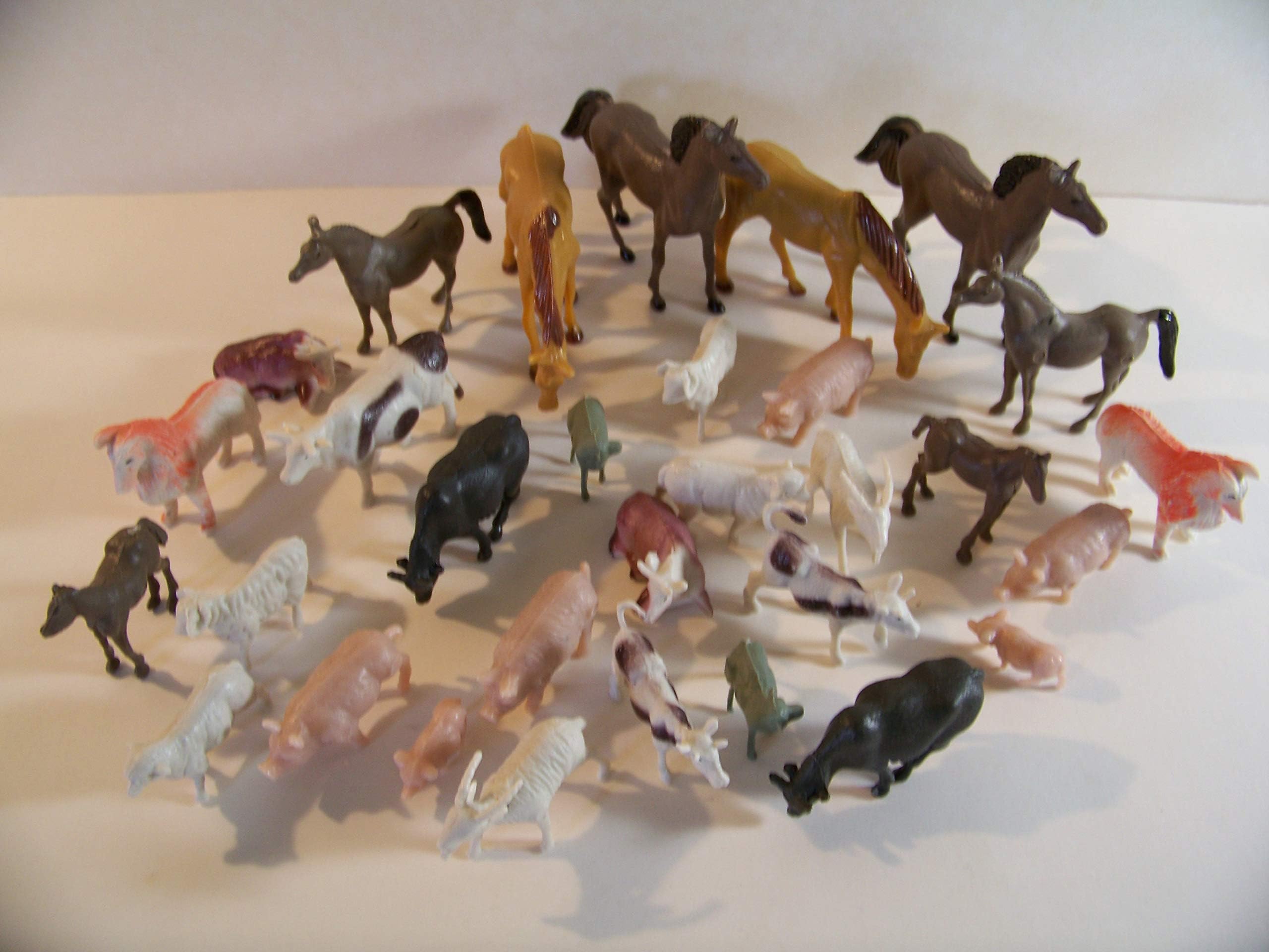 32 Farm Animals Barn Ranch Toys Educational Cake Toppers Party Supplies