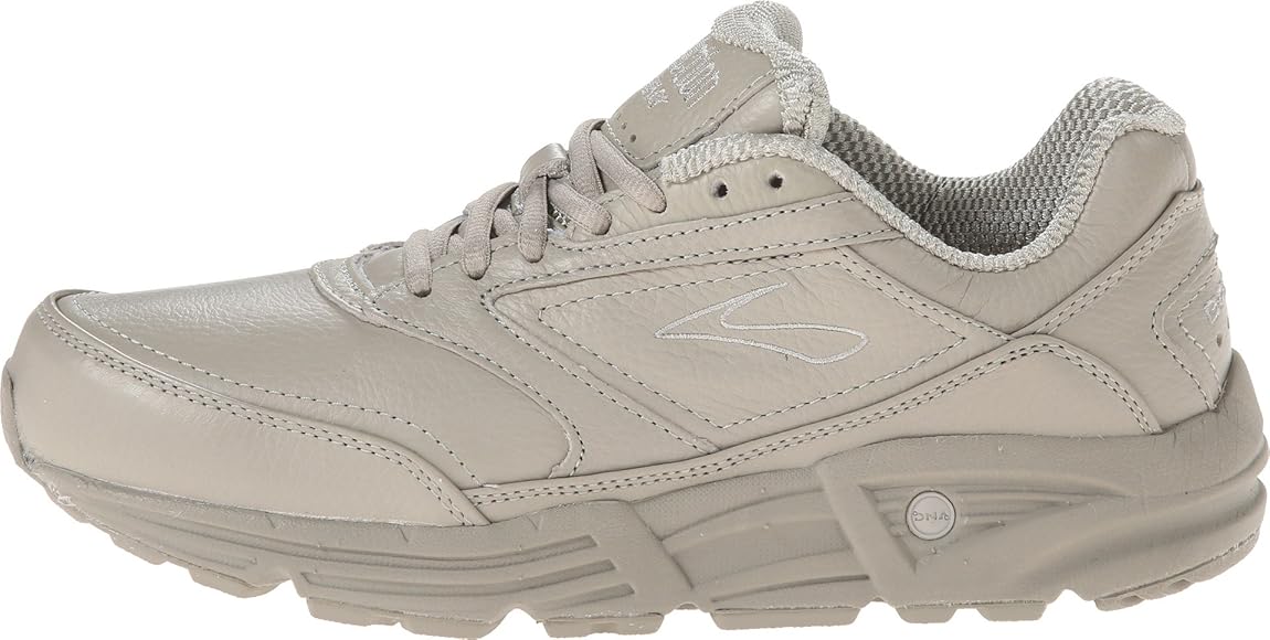 brooks sneakers for walking