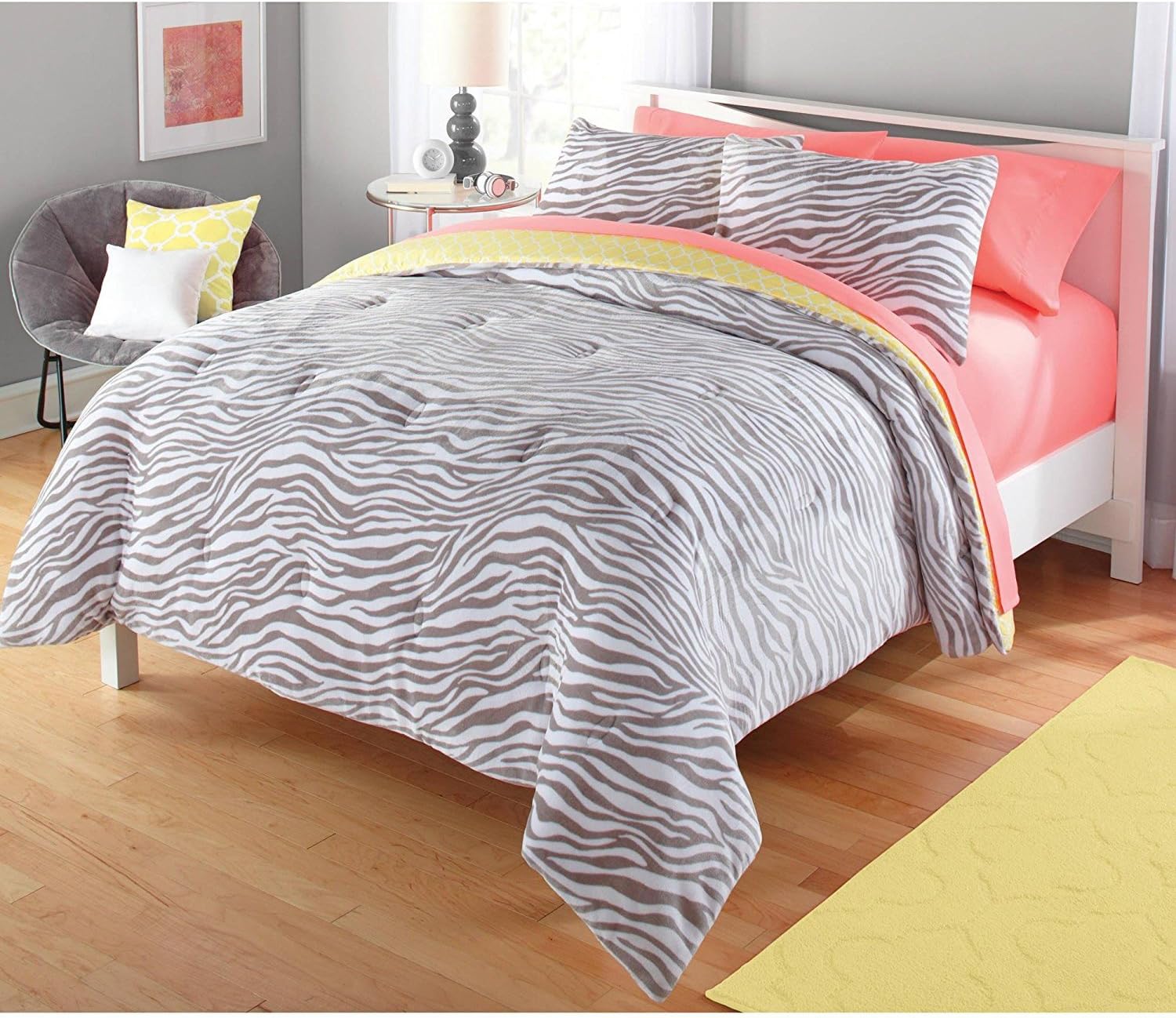 Amazon Com Your Zone Gray And Yellow Zebra Bedding Comforter Set
