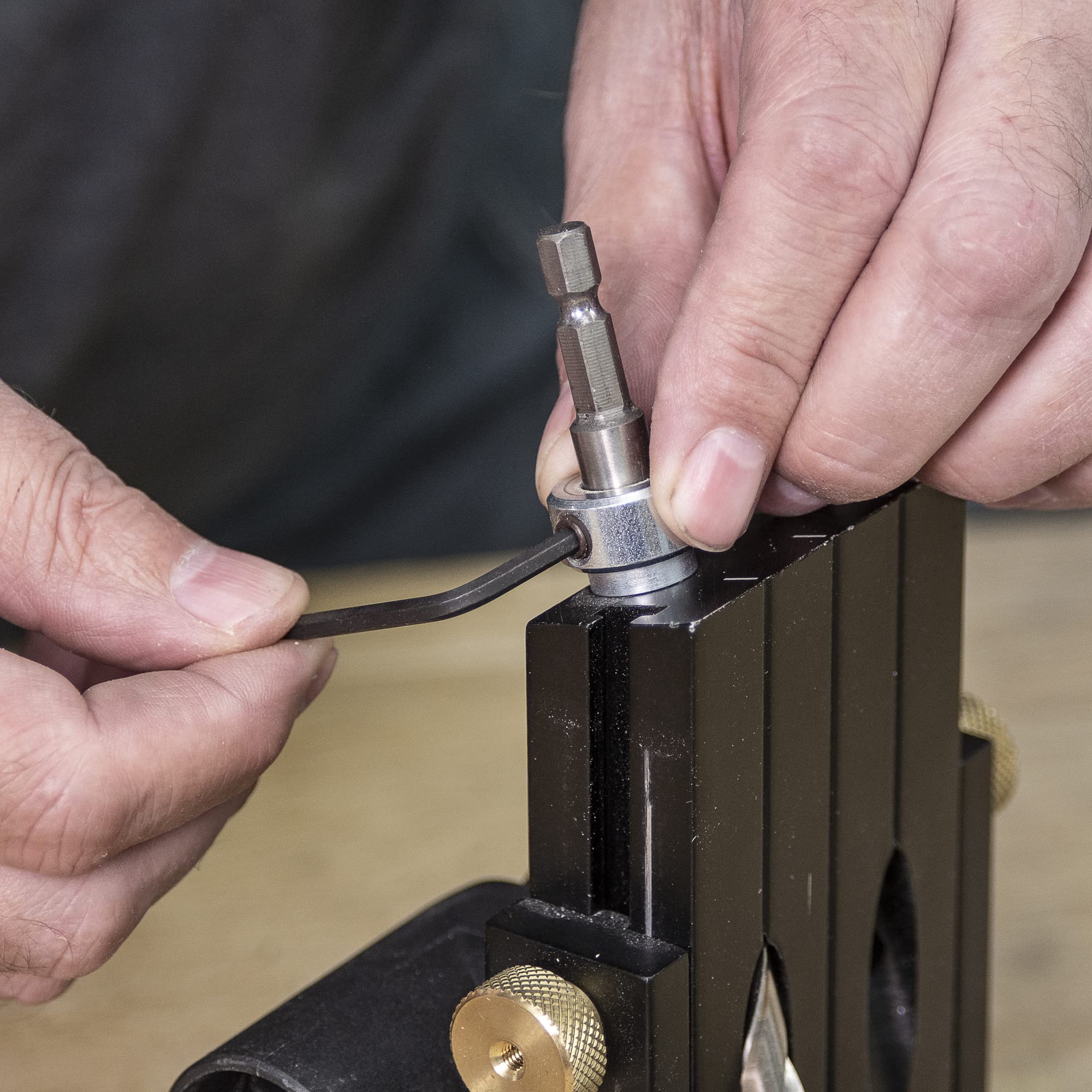 Trend Pocket Hole Jig Kit with Dual Column Jig, Face Clamp, HSS Drill Bit & Depth Setting Collar, 2 Square Bit Drives & 100 Pocket Hole Screws, PH/JIG
