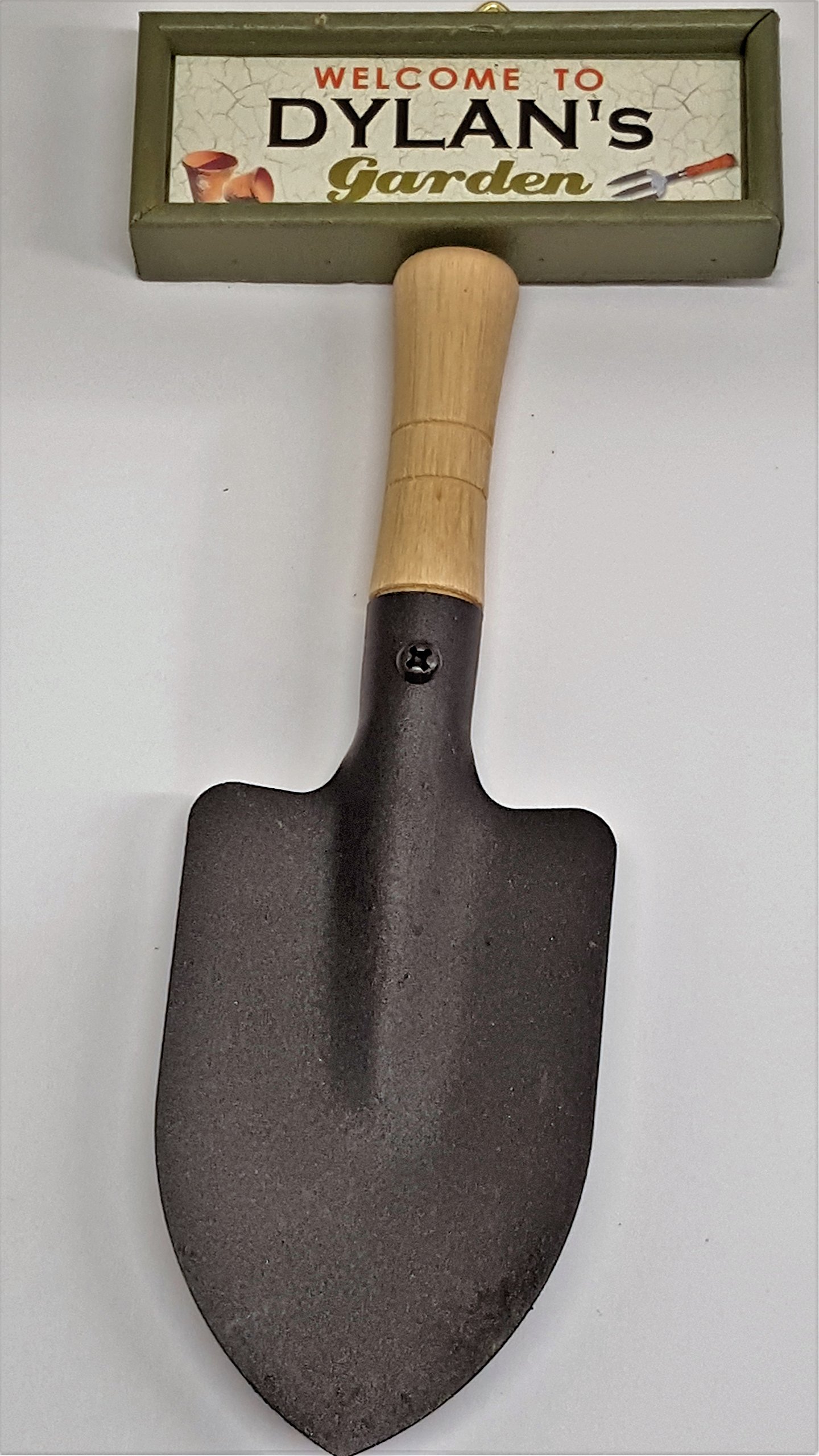 "Welcome to Dylan's garden" hanging shovel sign