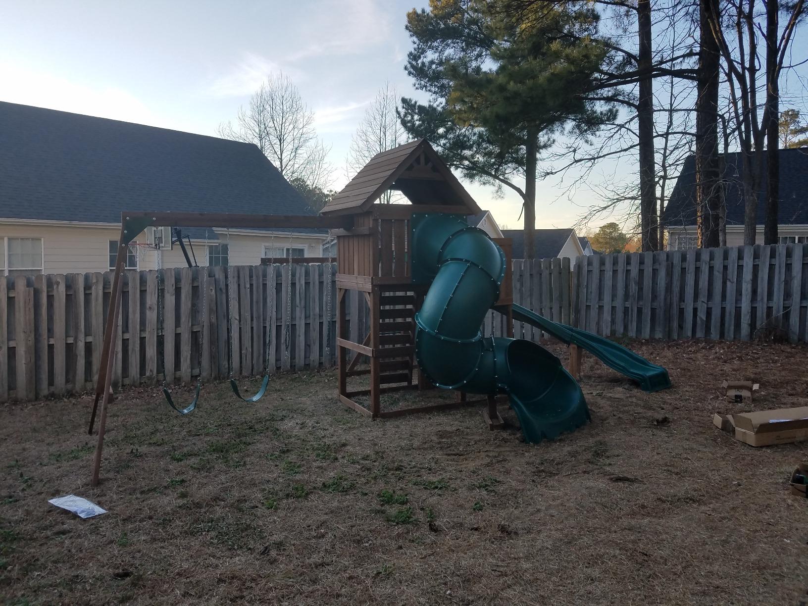 111/mo Finance SwingNSlide Grandview Twist Play Set with Two