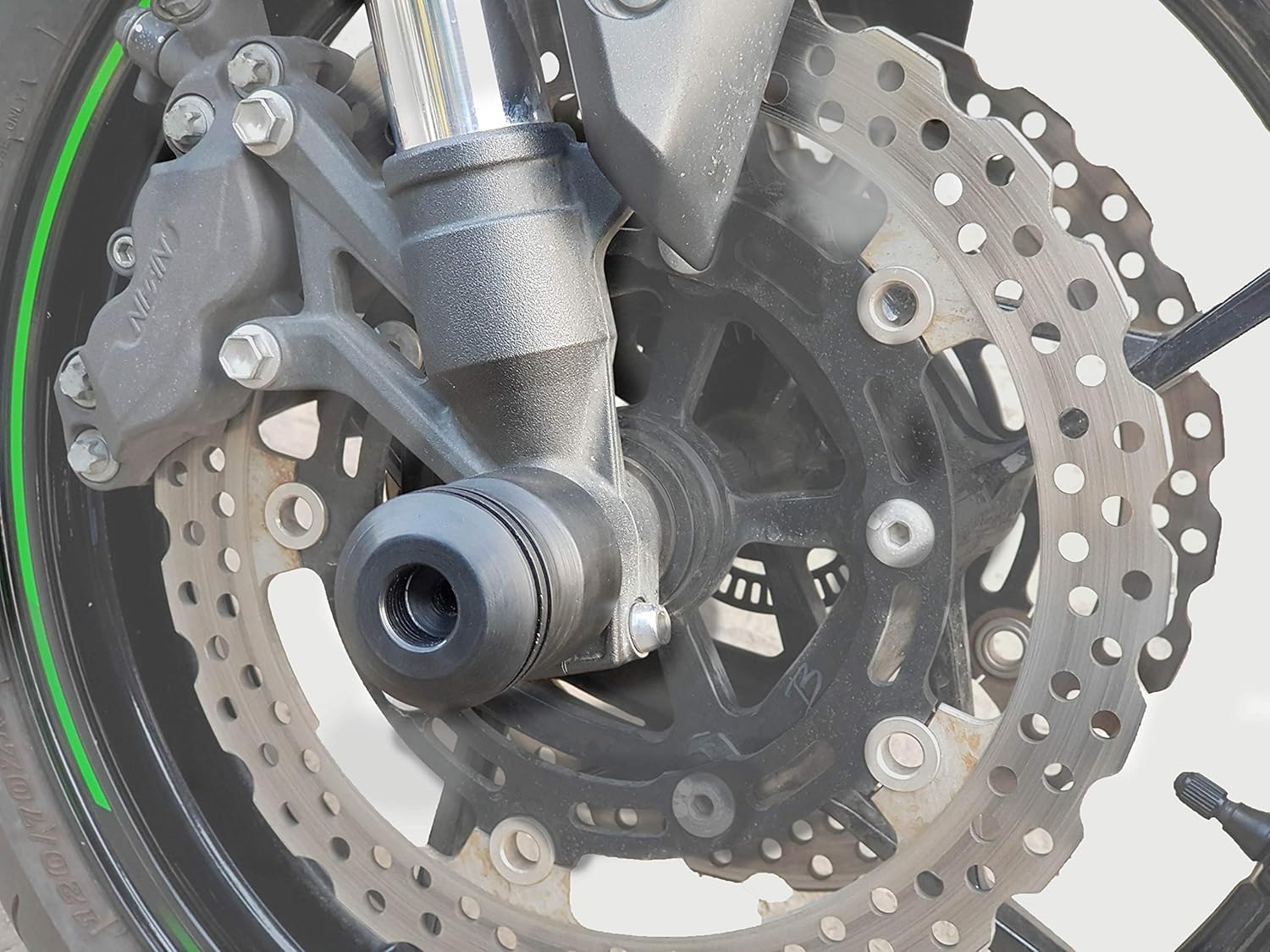 Kawasaki Z900 Front Fork Sliders (Black) Amazon.in Car & Motorbike