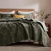 LEAONME Velvet Quilt California King Size 118''x106'', Lightweight Olive Green Velvet Comforter Set with 2 Matching Shams, Soft Cross Stitch Bedspread Coverlet, Oversized King Quilt Set for All Season