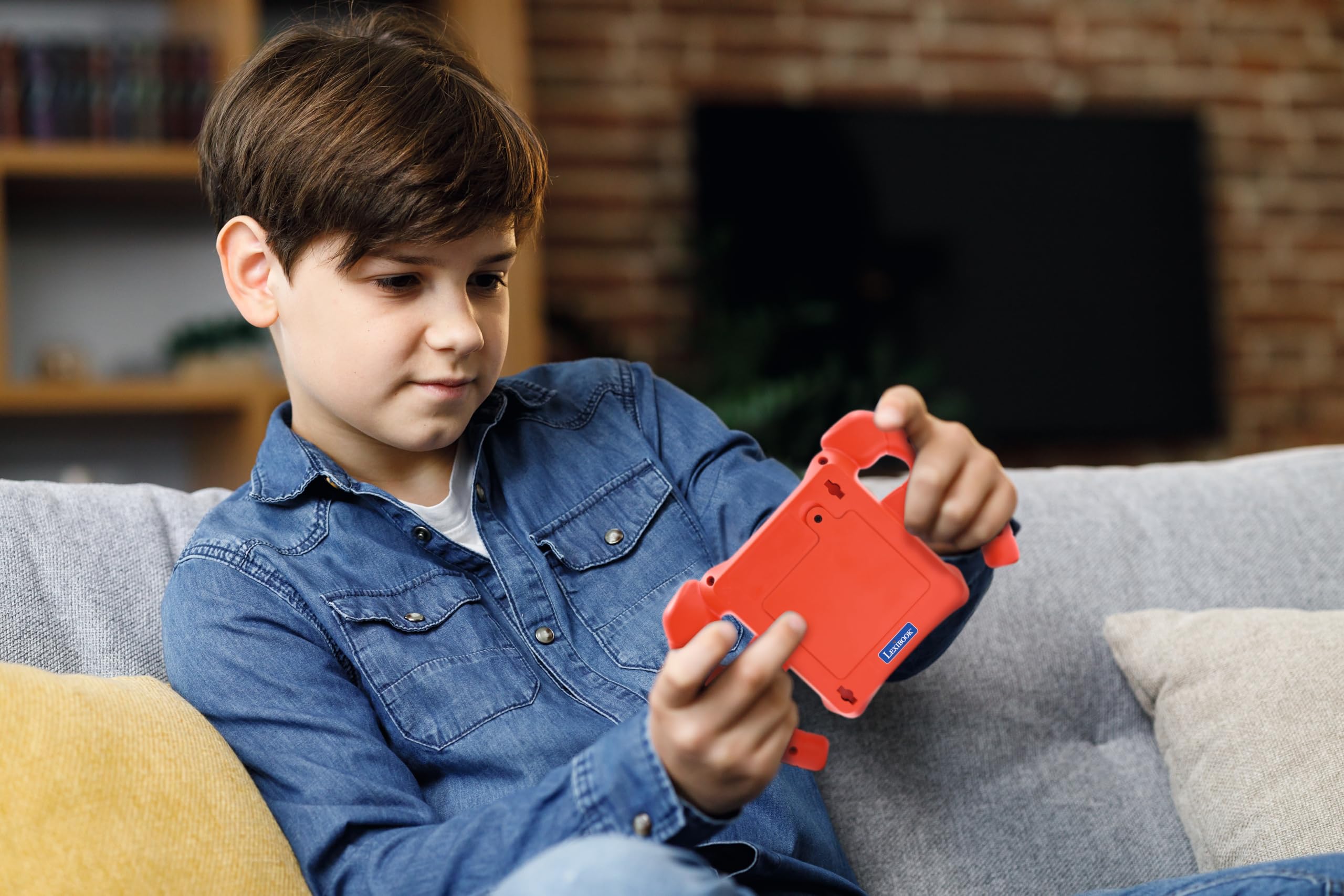 Lexibook, Cyber Arcade Racing, Motion Controlled Racing Console, 30 Racing, Action and Puzzle Games, Control by Tilting, Red, JL3150