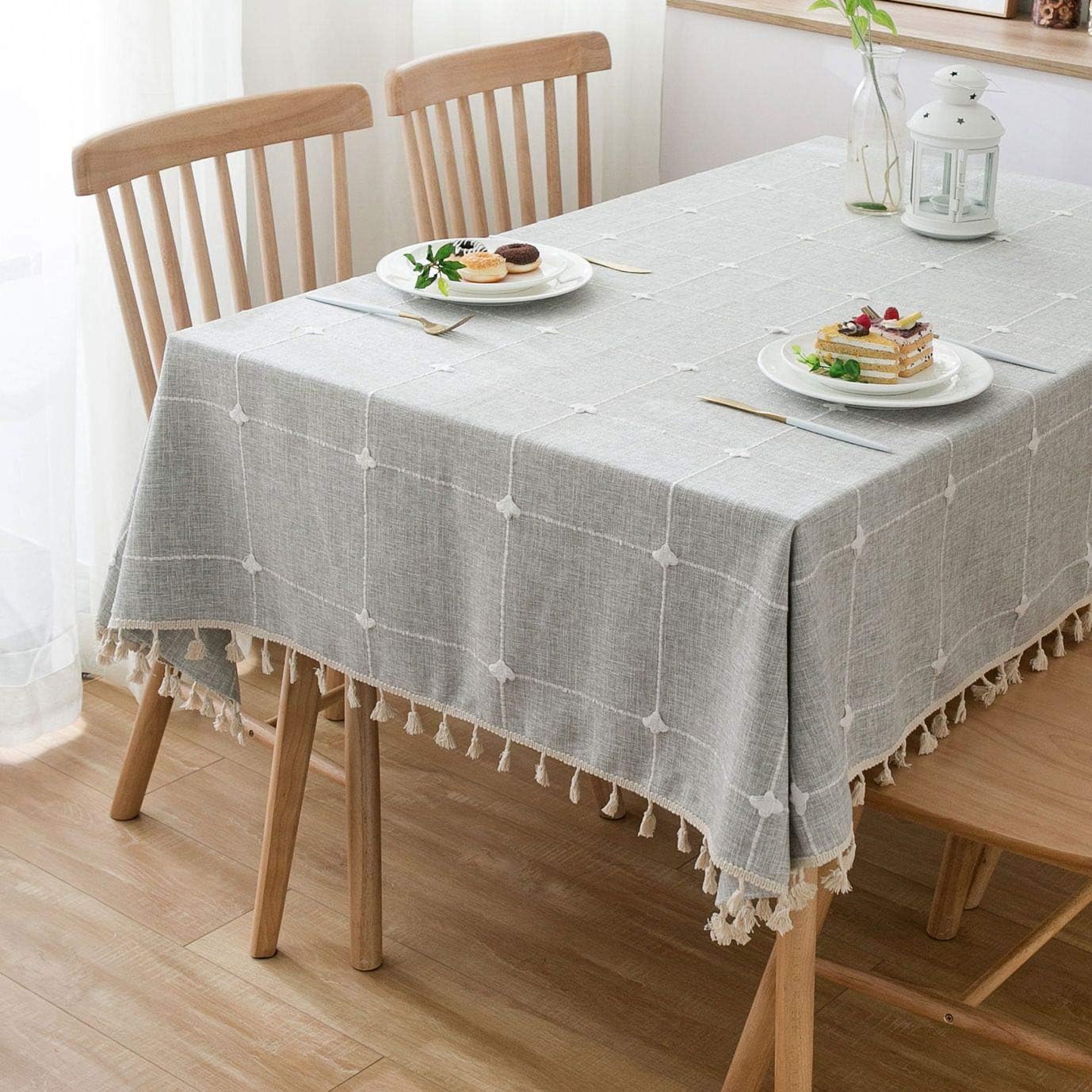 Best small round table cloth print country
