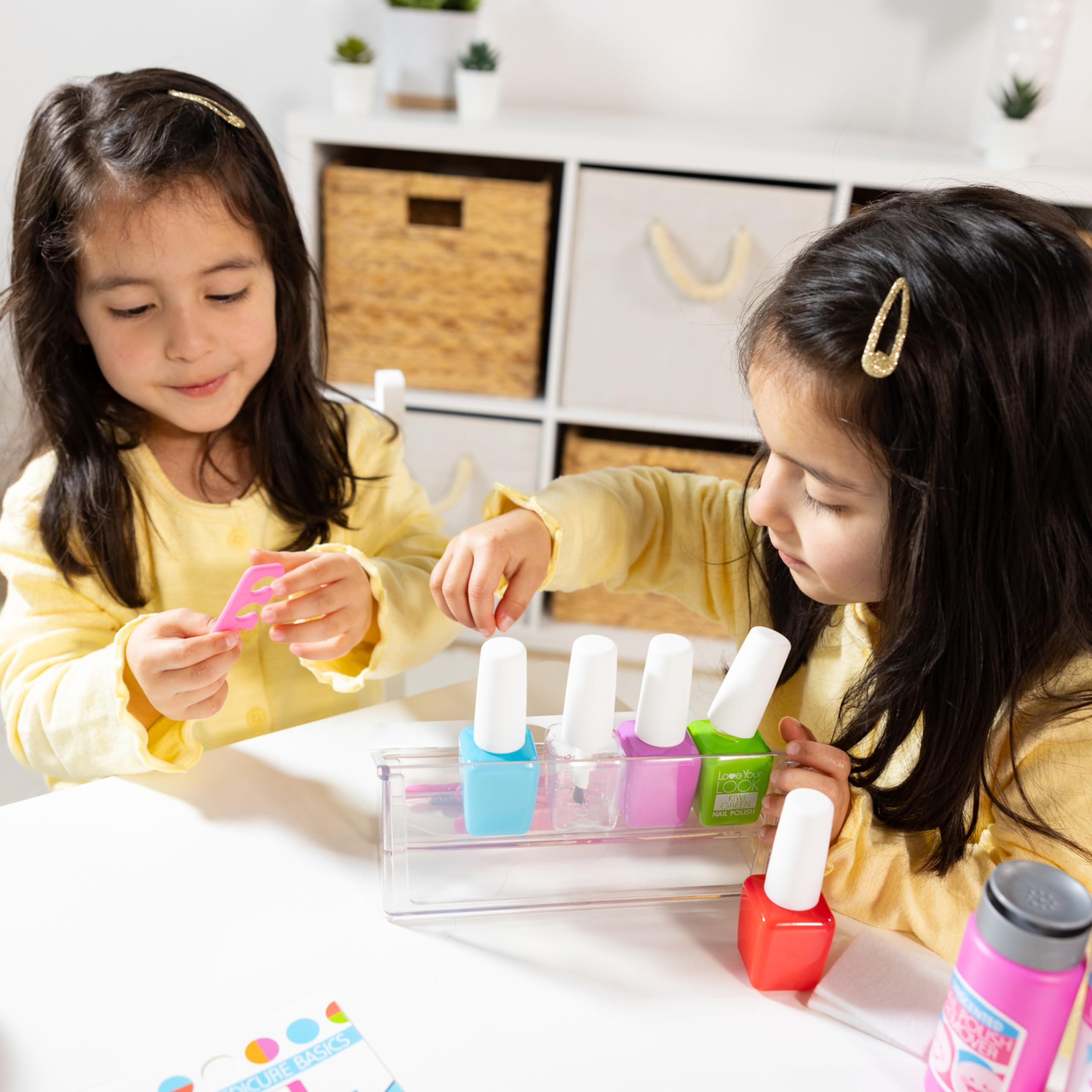 Melissa & Doug Love Your Look Pretend Nail Care Play Set – 20 Pieces for Mess-Free Play Mani-Pedis (Does NOT Contain Real Cosmetics), Pink