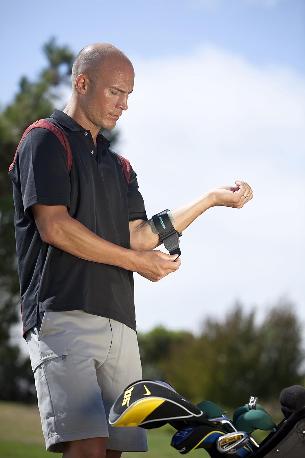 Aircast Pneumatic Armband: Tennis/Golfers Elbow Support Strap, Black: Industrial & Scientific