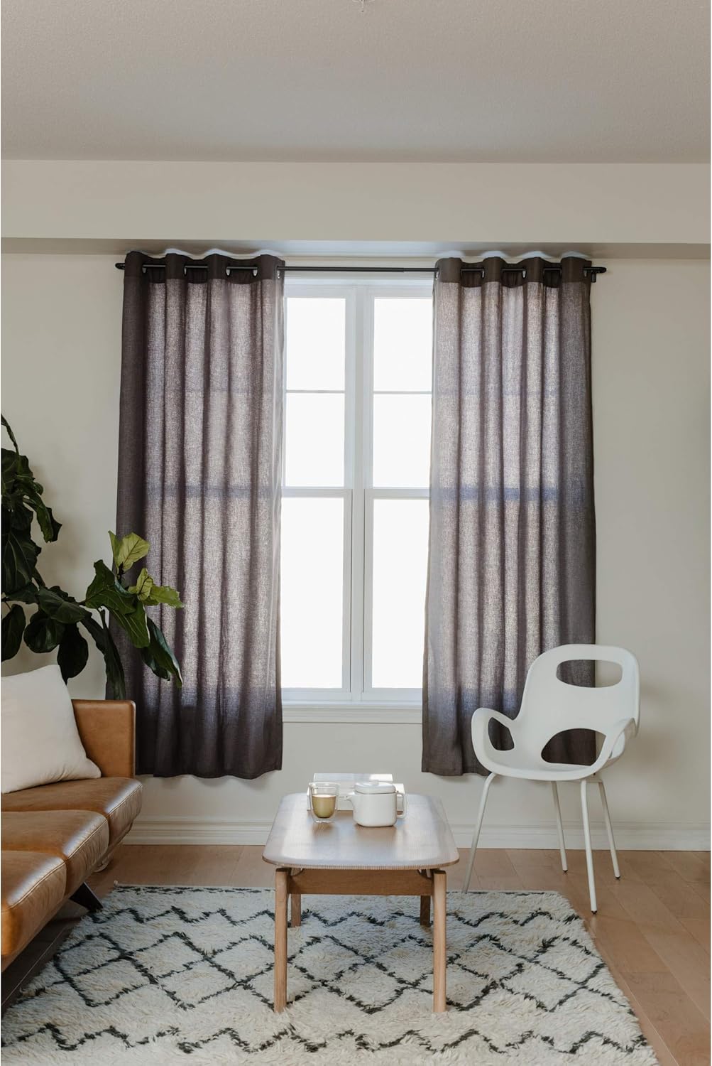Umbra 242732-797-REM Twilight Single Curtain Rod Set – Wrap Around Design is Ideal for Blackout or Room Darkening Panels, 28-48, Bronze: Home & Kitchen