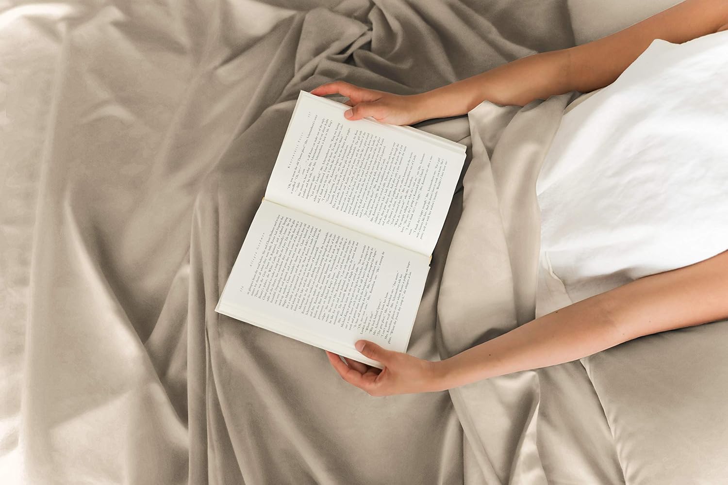 Queen Size Sheet Set - 4 Piece Set - Hotel Luxury Bed Sheets - Extra Soft - Deep Pockets - Easy Fit - Breathable & Cooling - Wrinkle Free - Comfy – Cream Bed Sheets - Queens Sheets (Queen, Cream): Home & Kitchen
