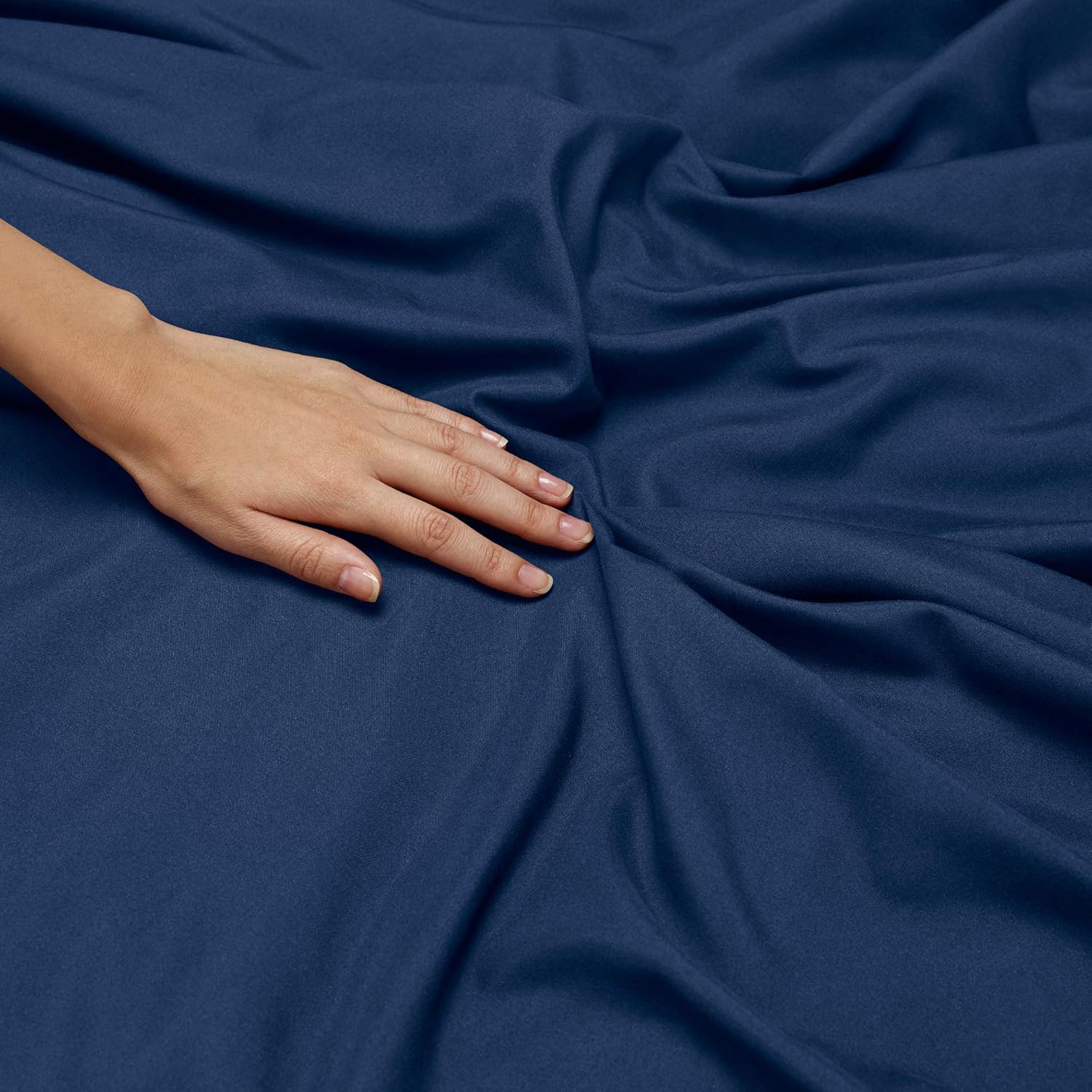 Nestl Luxury Queen Sheet Set - 4 Piece Extra Soft 1800 Microfiber-Deep Pocket Bed Sheets with Fitted Sheet, Flat Sheet, 2 Pillow Cases-Breathable, Hotel Grade Comfort and Softness - Navy Blue: Home & Kitchen