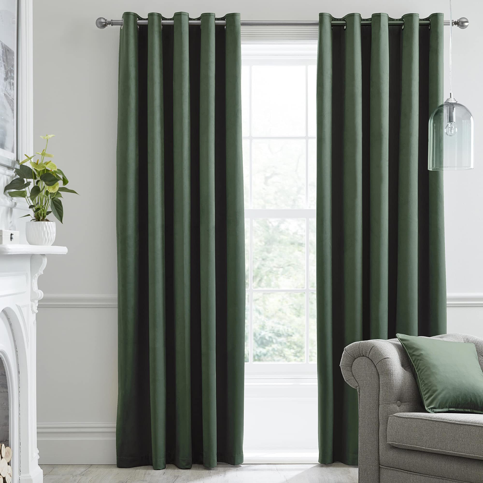 Laurence Llewelyn-Bowen - Bottle Green Velvet Curtains W46 x L54" (117 x 137cm) - 2 Panels - Blackout Curtains for Bedroom - Green Eyelet Curtains - Thermal & Soundproof Curtains - Montrose Collection — image 1