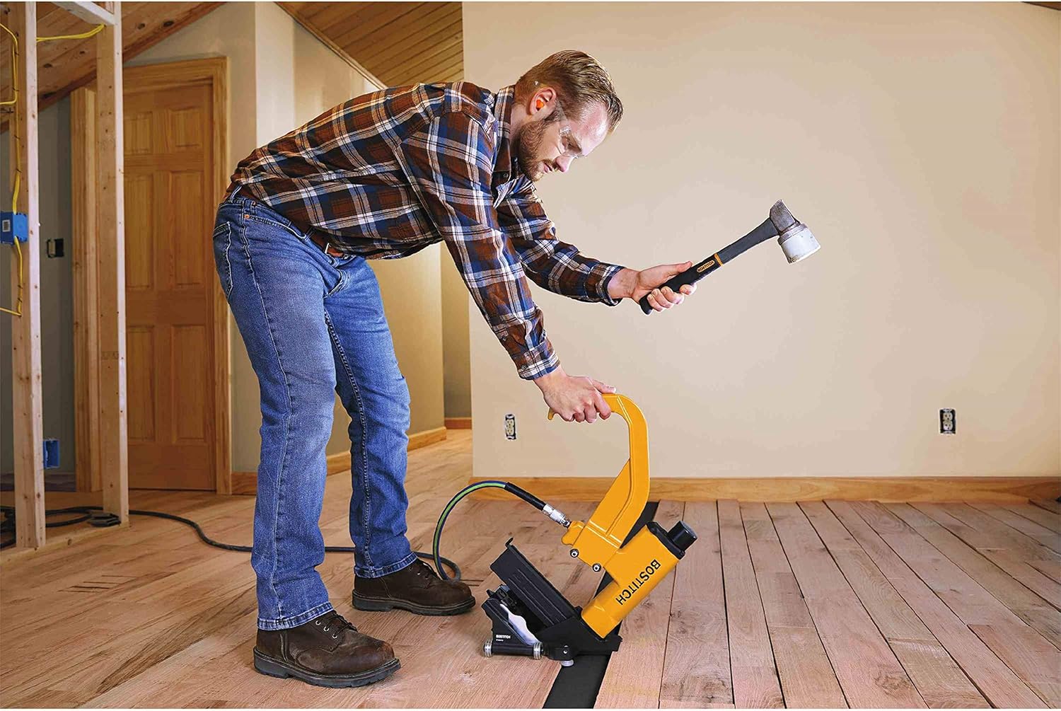 Bostitch Btfafootg2 Rolling Base For Flooring Nailers Amazon Com