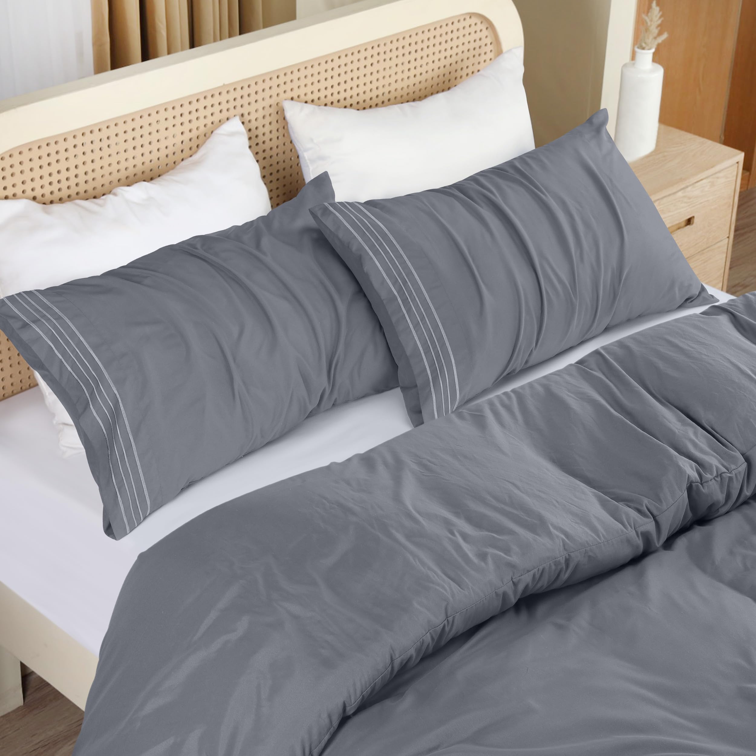 Utopia Bedding Double Duvet Cover Set - Duvet Cover Double with Embroidered Pillowcases - Soft Microfibre Polyester Bedding (Grey)