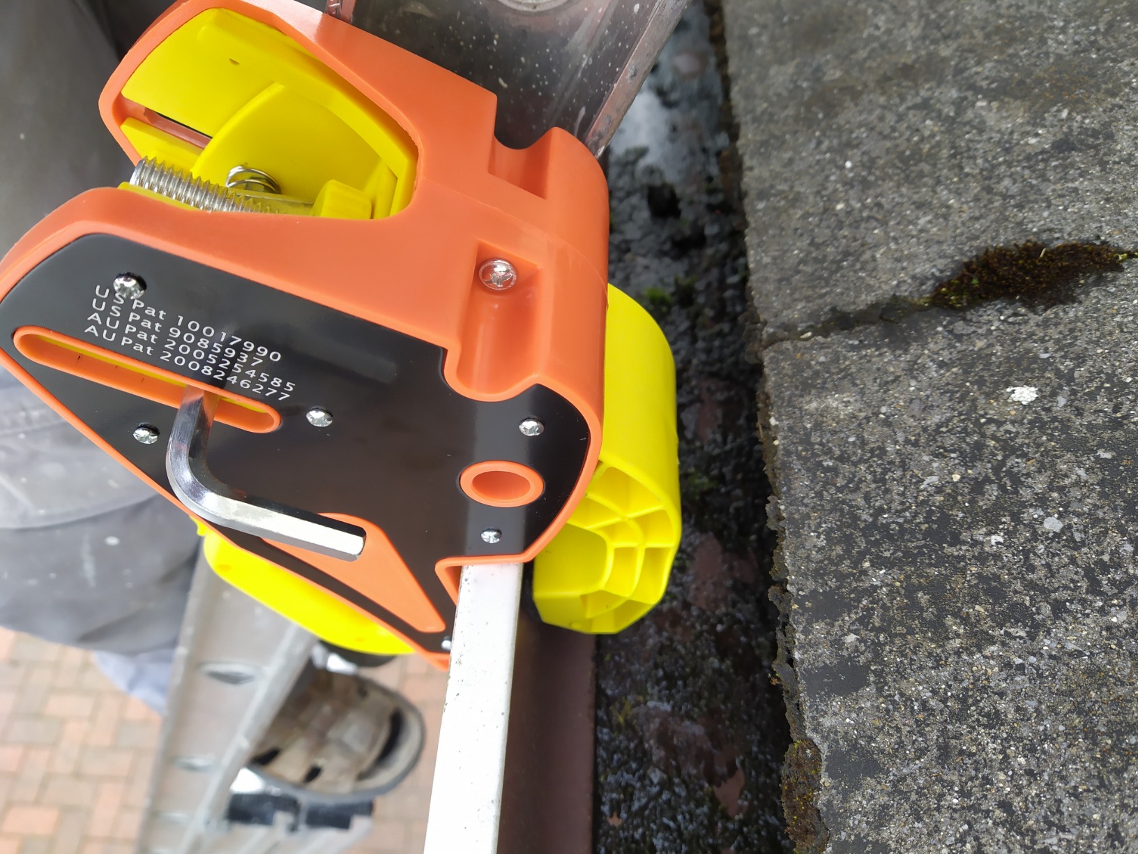 22/mo Finance Lock Jaw Ladder Grip, (1 single unit) Ladder Stabilizer, Fits on Gutters in