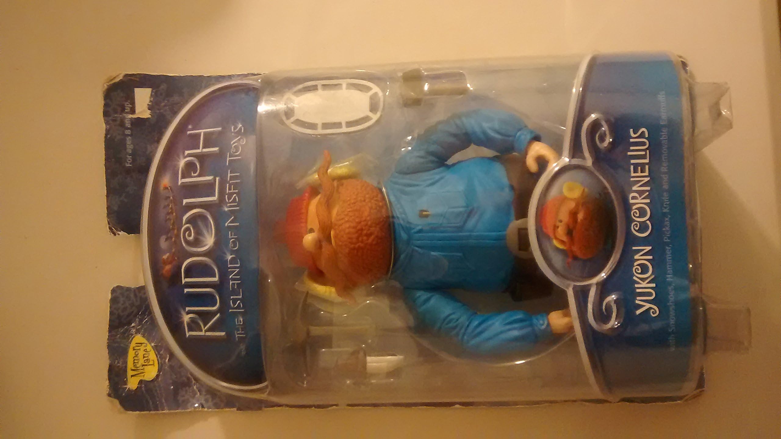 Memory Lane Rudolph The Red-Nosed Reindeer Island of Misfit Toys Yukon Cornelius Set