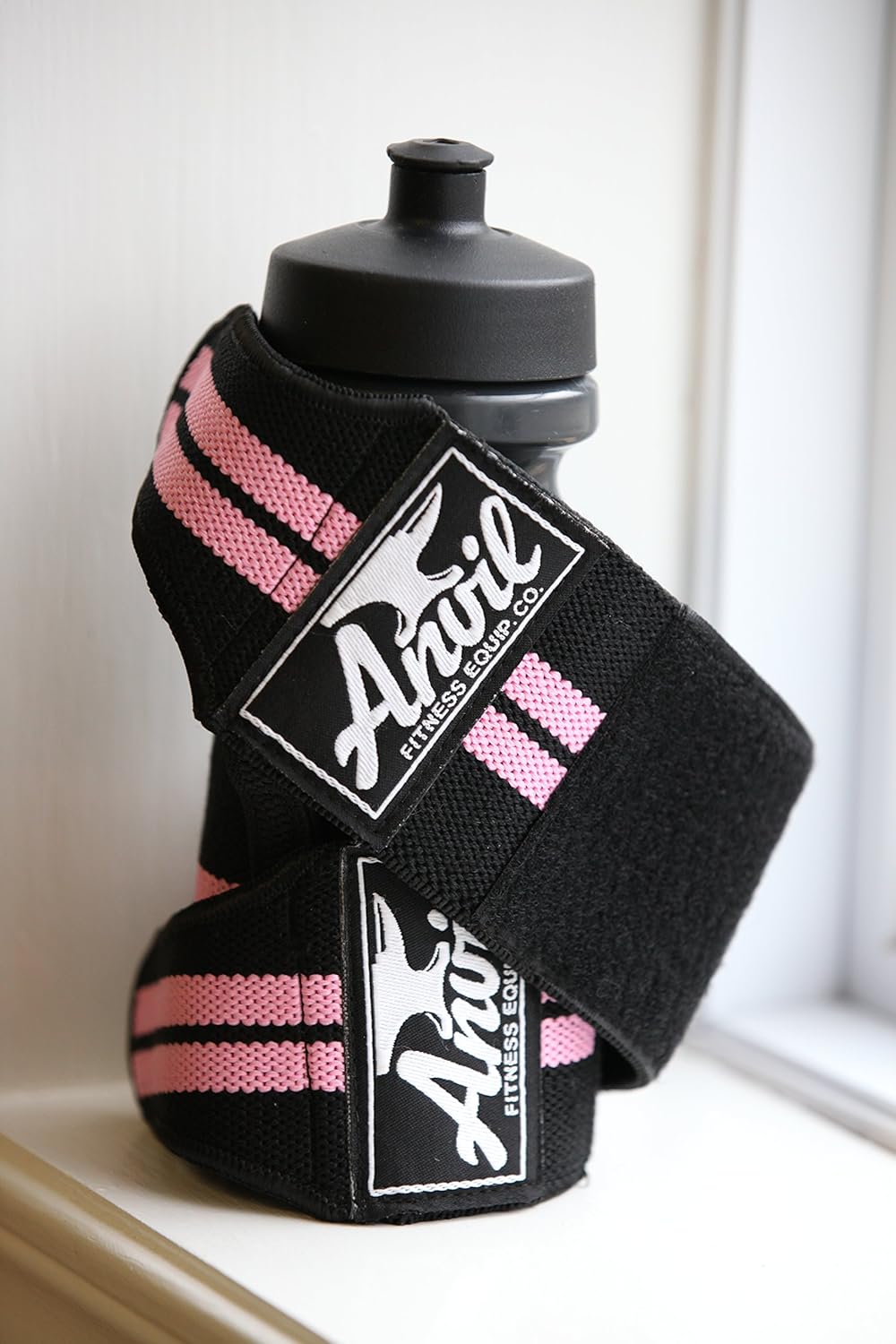 Women's Wrist Wraps - Pair of Adjustable Wrist Straps, Wrist Brace, Wrist Support Bands, Lifting Wraps for Cross fit, Bodybuilding, Fitness, Exercise and Weightlifting : Sports & Outdoors