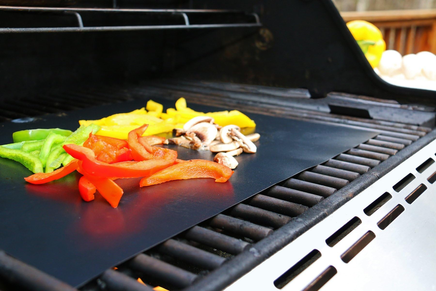 Sujeo Premium Quality Barbecue Grill Mats/Grilling Mats For Gas-BBQ Grill/Charcoal/Electric For Steak/Burgers/Hot Dogs/Vegetables, Outdoors & Indoors Grilling BBQ Mats Safe For Kids Set of 3