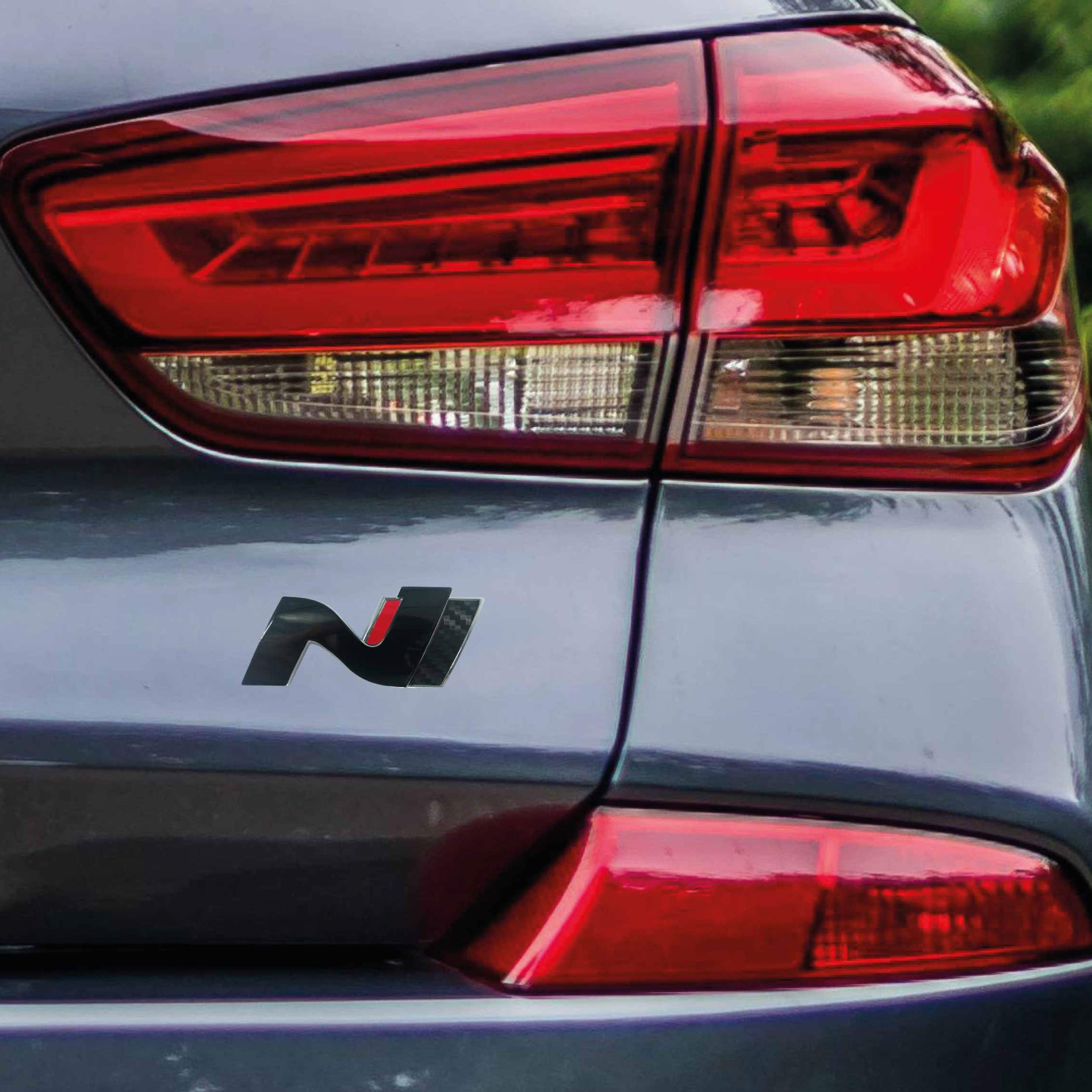 P048 | Rear Emblem Cover N-Performance Boot Lid Set of 2 Stickers | Oracal | Car Styling | Decoration Set (V3 Black Gloss/Carbon/Red)