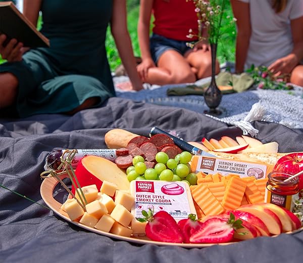 FARMERS MARKET, GLUTEN FREE, KETO, PALEO, LOW SODIUM, ZERO SUGAR, WISCONSIN CHEESE GIFT SETS, 3-PACK, EXTRA SHARP CHEDDAR