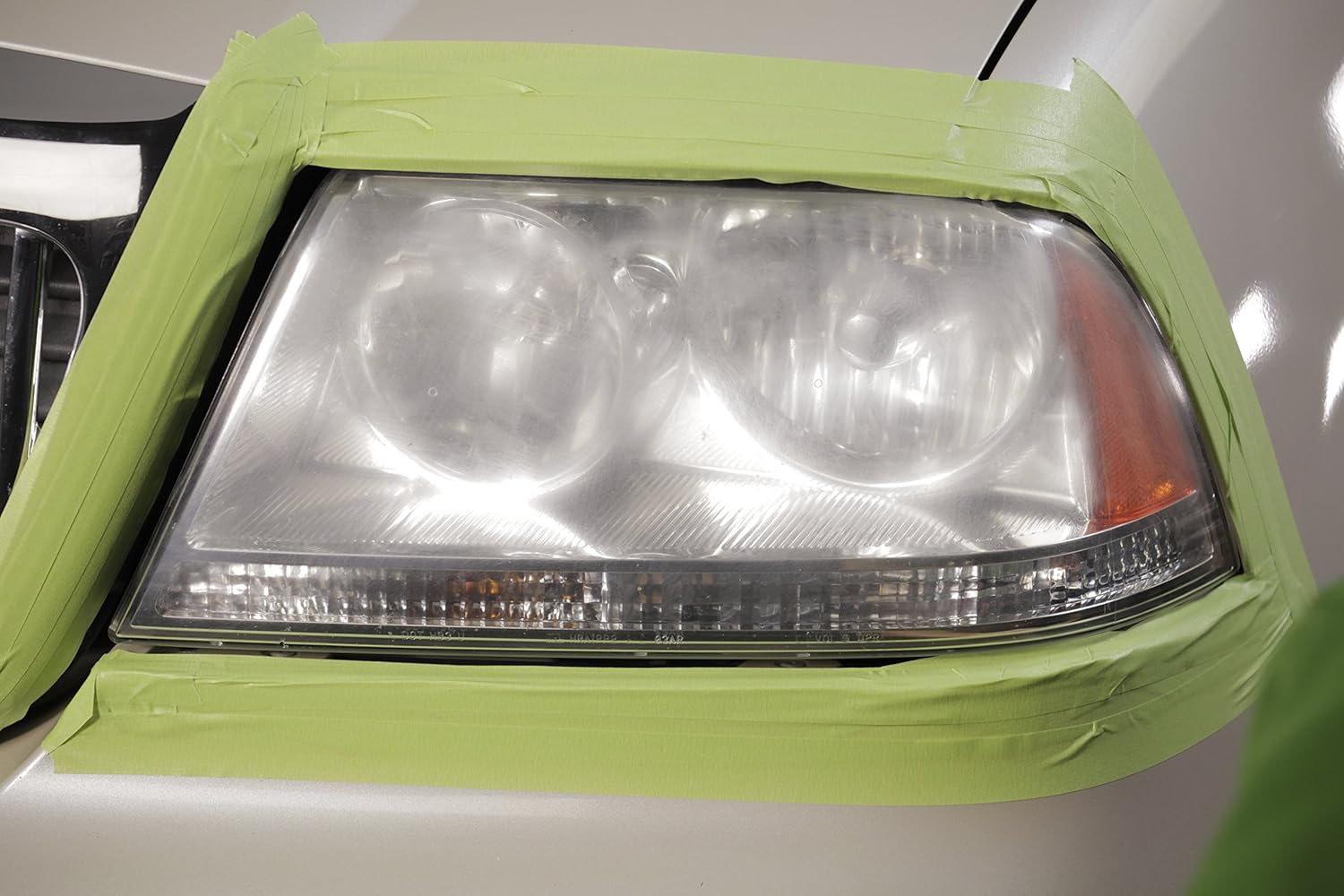 3M Automotive Performance Masking Tape, 03435, 48 mm x 32 m: Garden & Outdoor