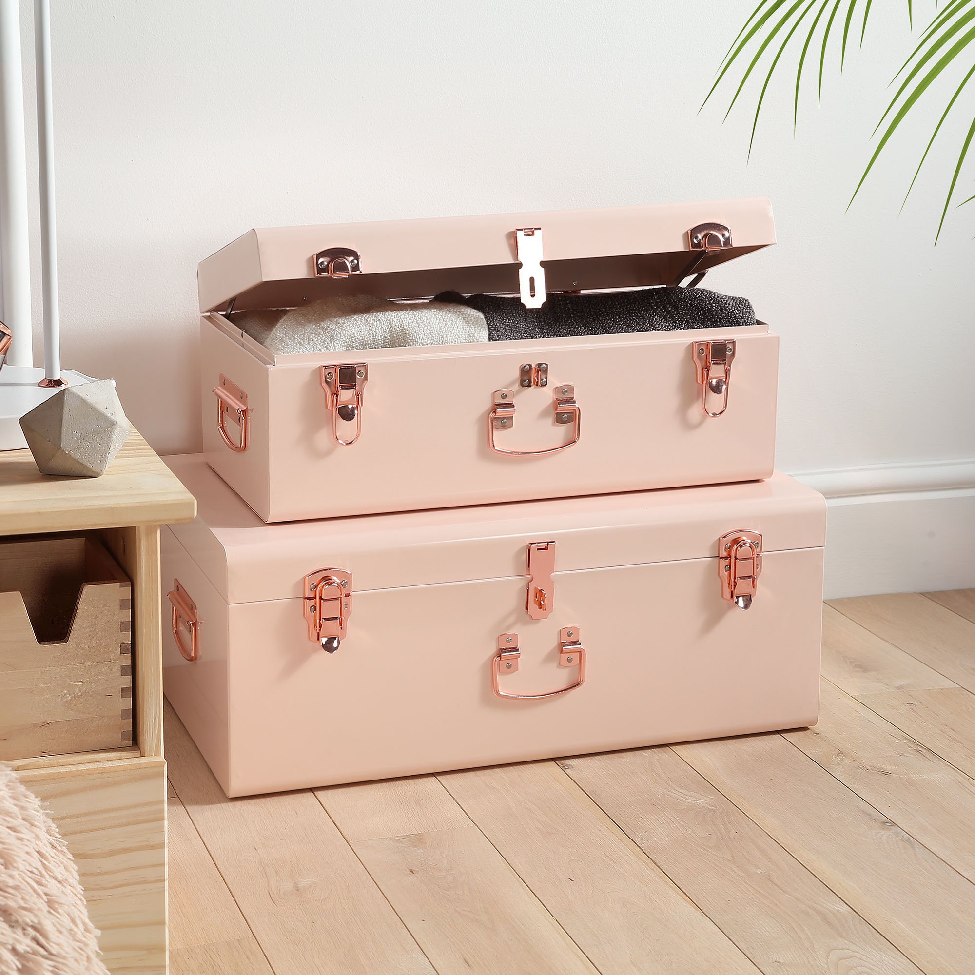Beautify Blush Pink Vintage Style Steel Metal Storage Trunk Set Rose
