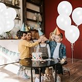 SHATCHI White Balloons 10 Pack 12 Inch Biodegradable Latex Helium Party Decor view 8