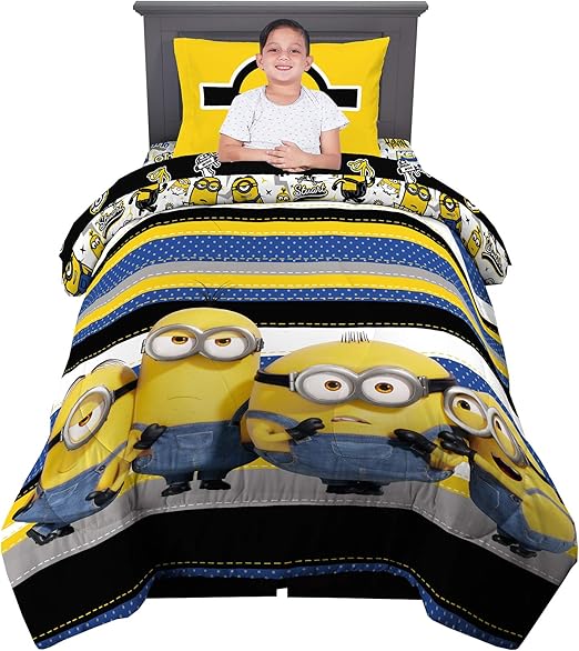 Amazon Com Despicable Me 2 Full Sheet And Comforter Set One In A Minion Home Kitchen