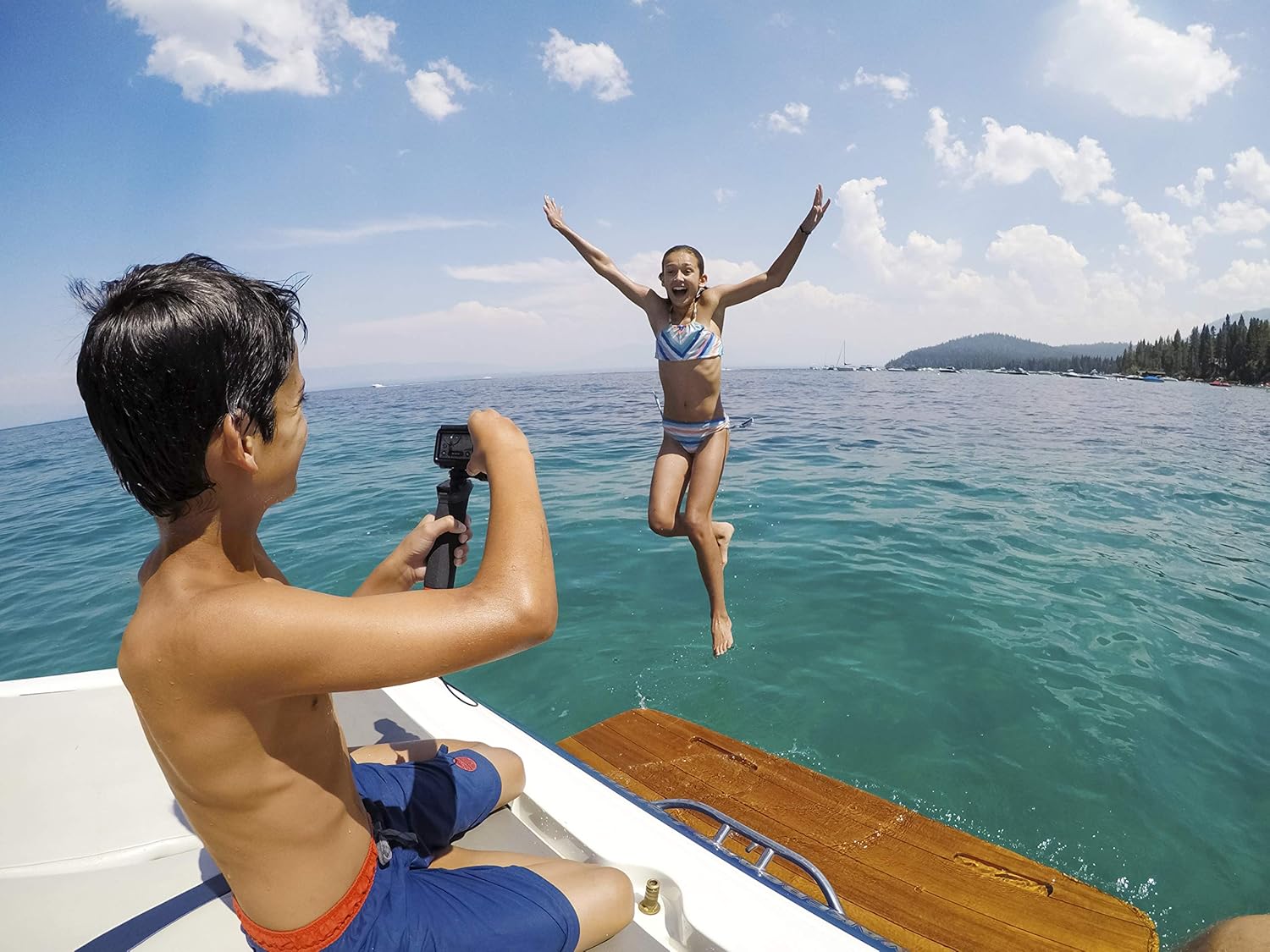 GoPro Hero7 Black — Waterproof Action Camera with Touch Screen 4K Ultra HD Video 12MP Photos 720p Live Streaming Stabilization : Camera & Photo