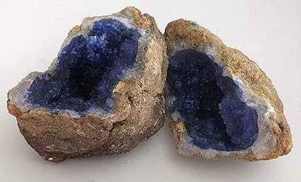 Dinosaurs Rock Vivid Blue Dyed Quartz Crystal Geode Split Into 2 Matching Puzzle Pieces Dazzling Science Amazon Canada