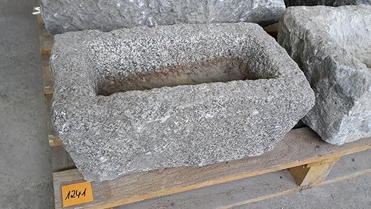 Der Naturstein Garten Alter Trog Aus Granit 48 Cm Lang Brunnen Steintrog G1241 Granittrog Waschbecken Amazon De Garten