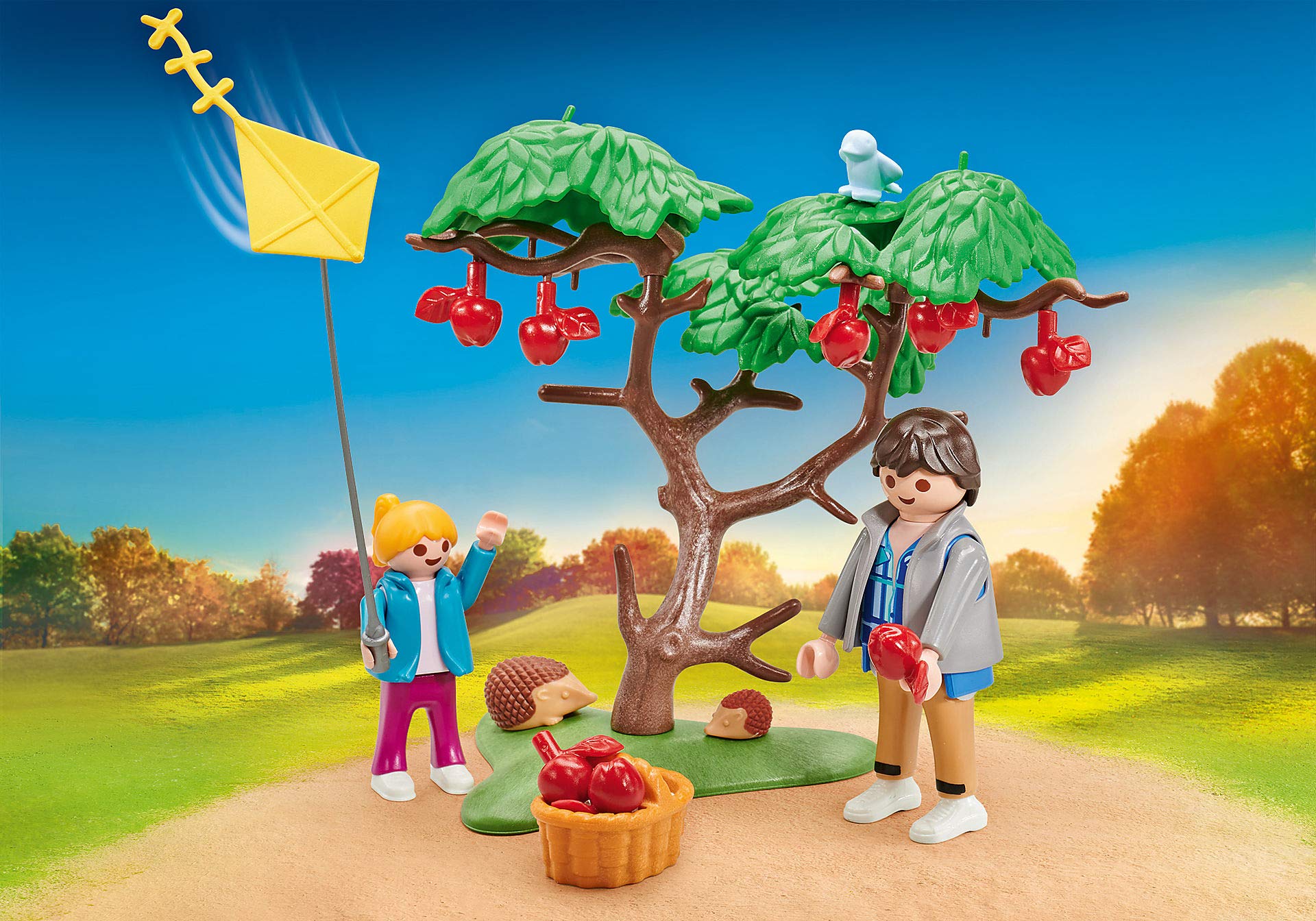 Playmobil - 9863 - Autumn Walkers with Kite - In Plastic Packaging, No Cardboard Box Blue