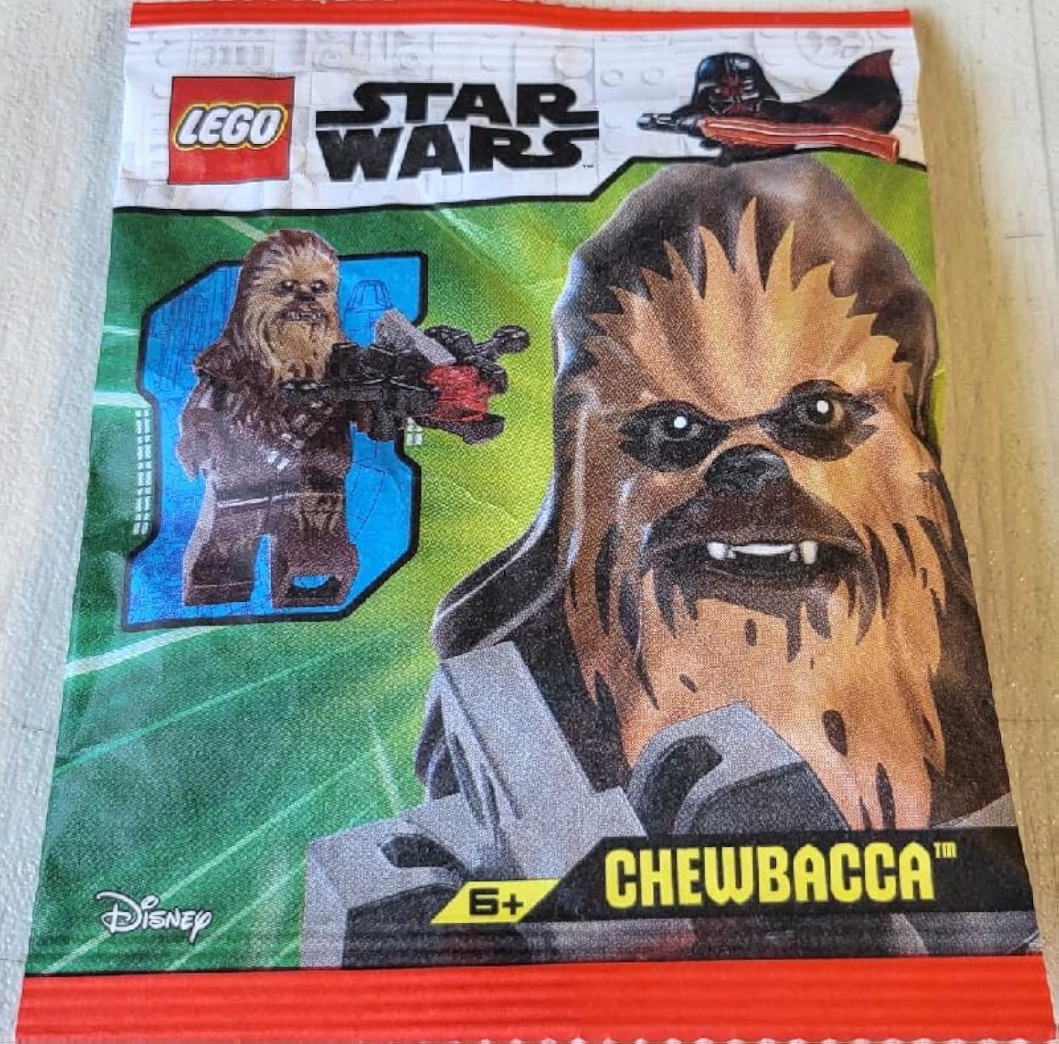 LEGO Star Wars: Chewbacca Minifigure with Shooting Crossbow