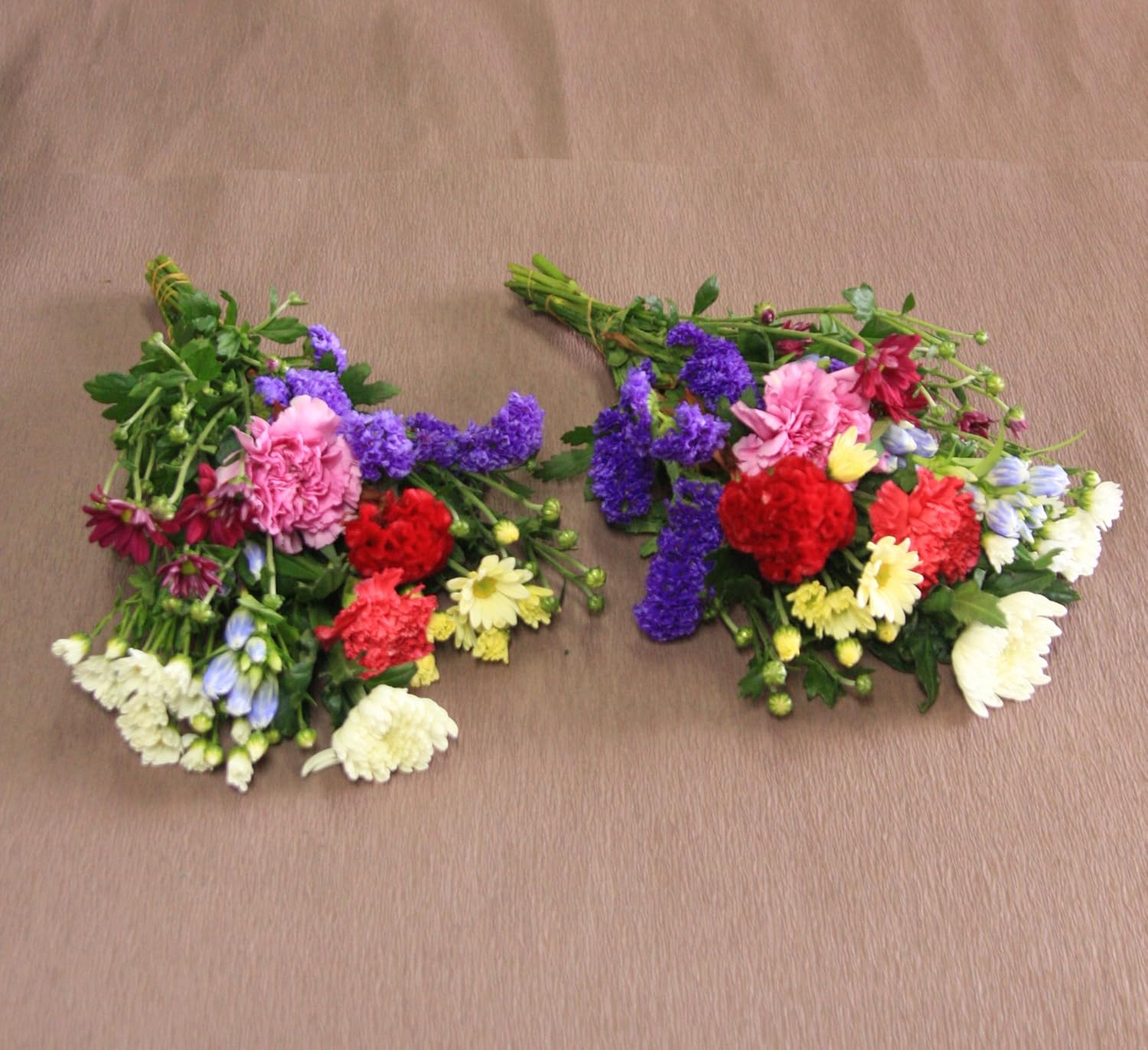 Amazon お盆 お彼岸 お供え花 仏花 墓花 仏花 墓花 Ll サイズ お任せ 菊 小菊 お墓参り 一対二束 プリザーブドフラワー オンライン通販