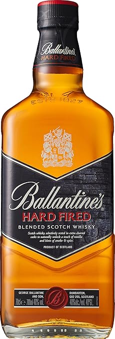 Ballantines Hard Fired Blended Scotch Whisky – Hard fired Whisky aus doppelt ausgebrannten Eichenfässern für einen besonders 