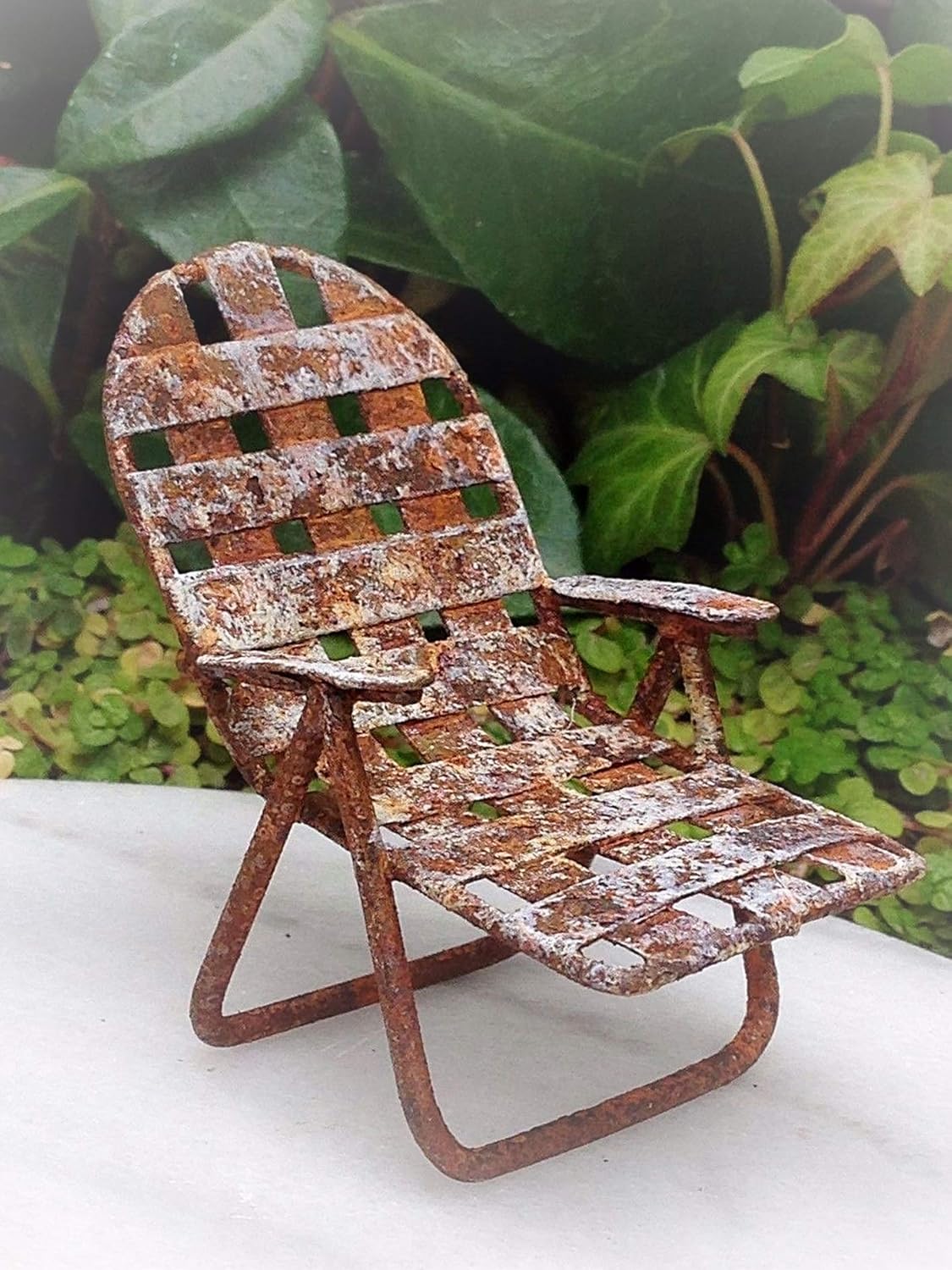 miniature lawn chair